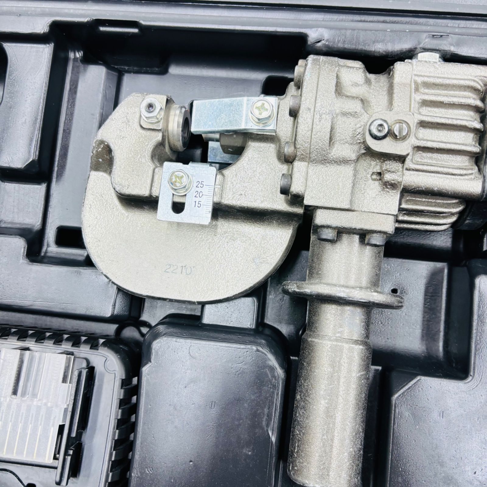 動作良好 育良精機 IKURA コードレスパンチャー ISK-MP 15 LT