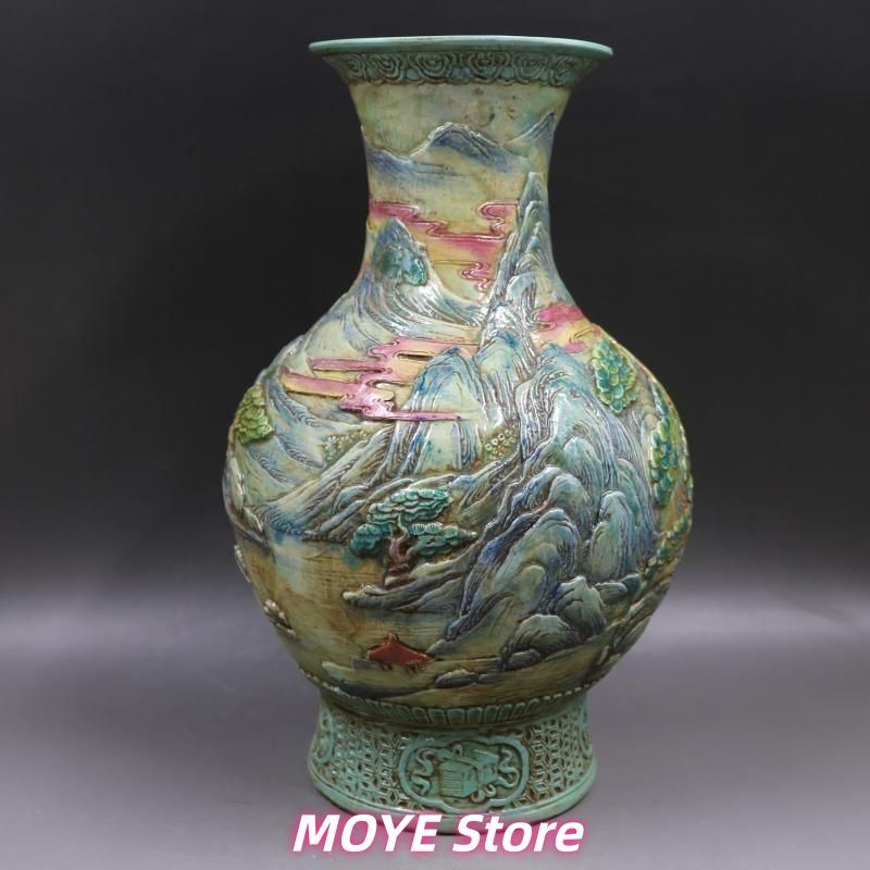 清乾隆粉彩浮彫刻山水魚尾瓶 景徳鎮 陶磁器 装飾品 工芸品美術品