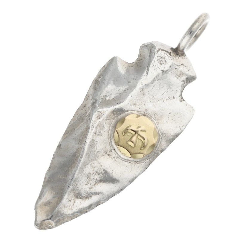 ゴローズ 金メタル付き矢じり 中 ネックレストップ メンズ 中 - メルカリ