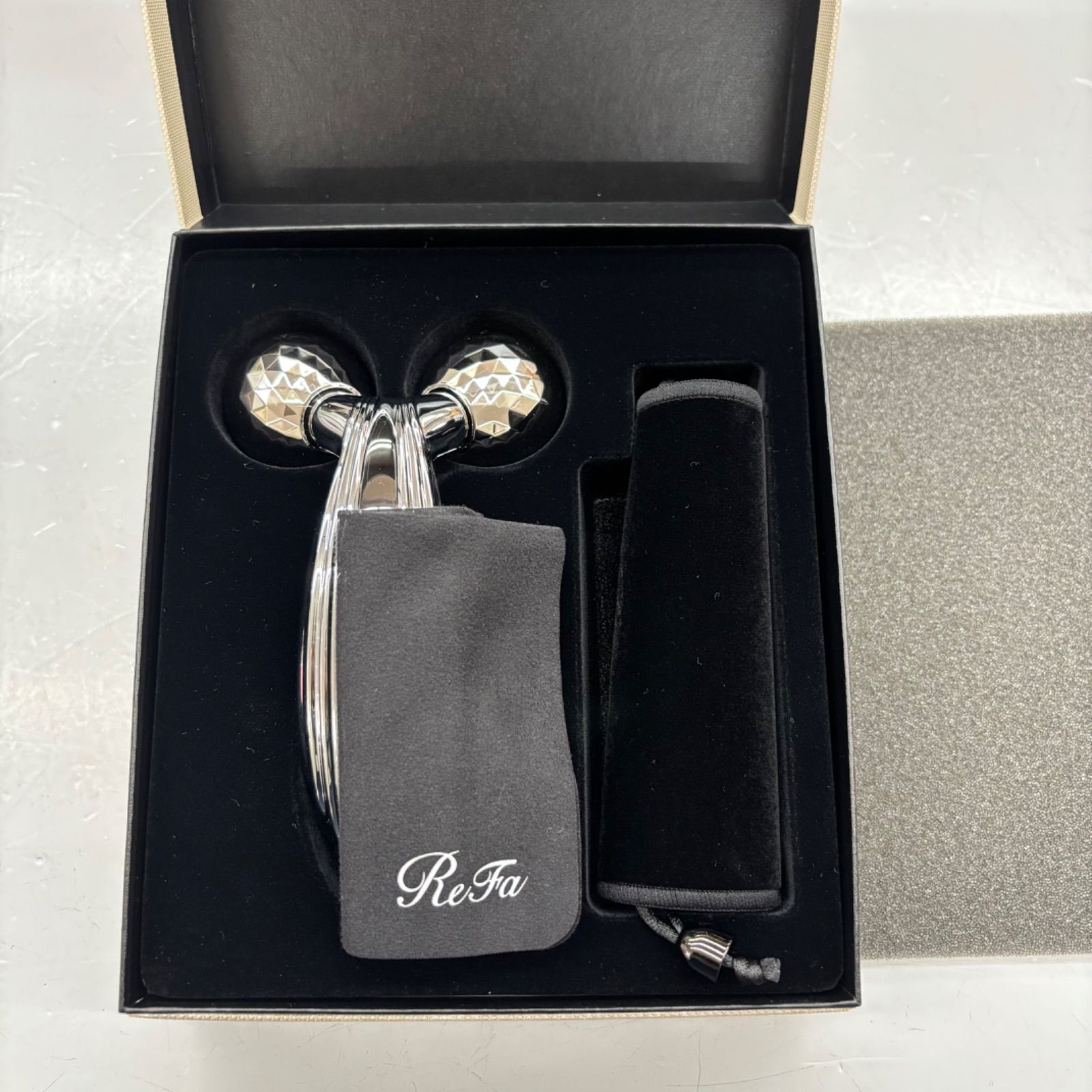 Refa リファ リファ カラットレイ RF-PC2019B 美顔ローラー 収納袋 箱