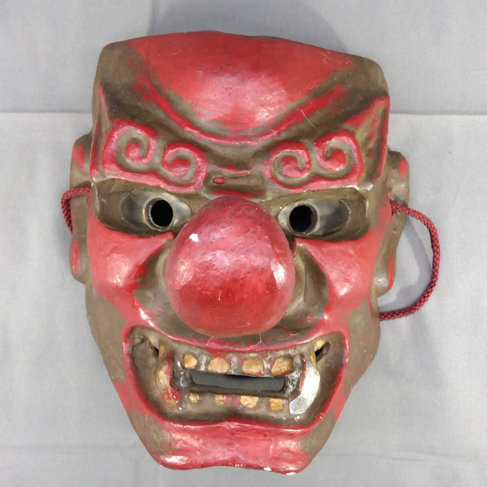 天狗面 鬼面 お面 陶器製 赤天狗 魔除け 民芸品 置物 壁掛け 飾りA681