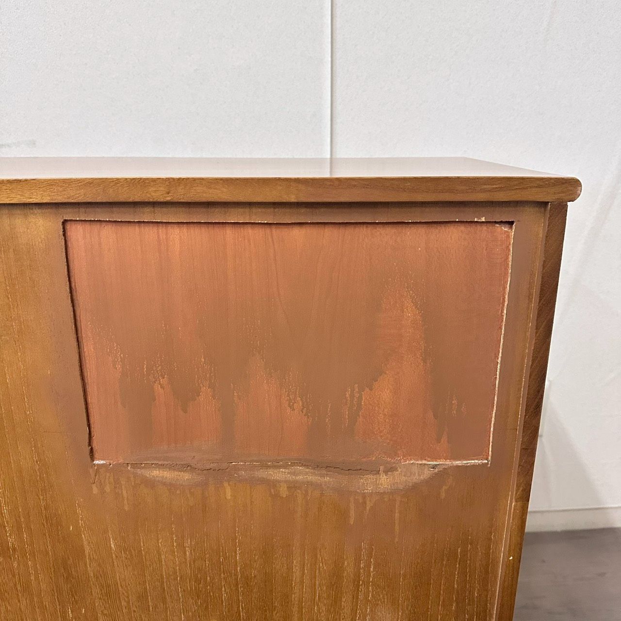 送料無料！ E 訳あり アンティーク調 チェスト キャビネット完成品