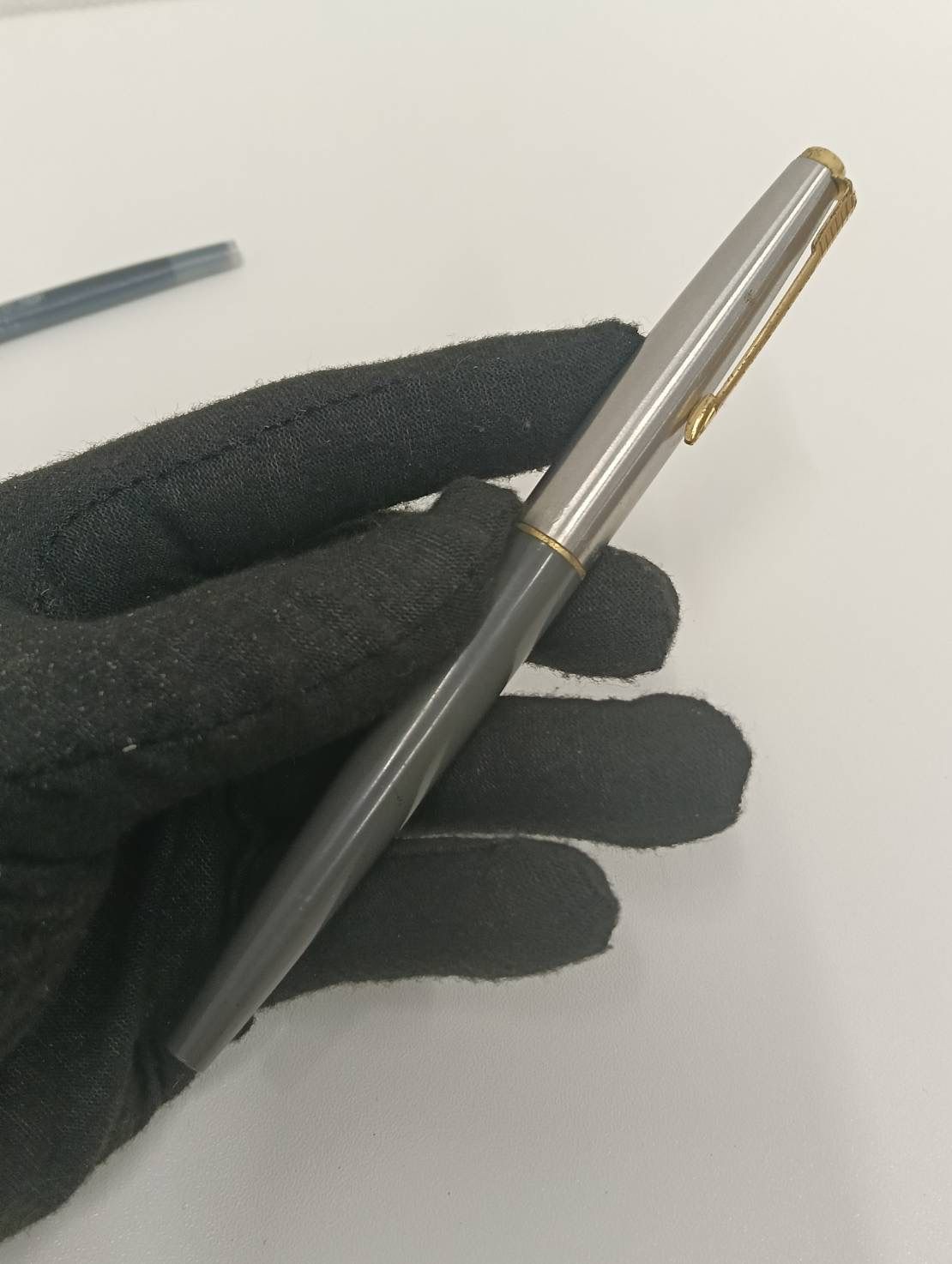 品 PARKERパーカー 万年筆 シルバー×グレー 事務用品 文房具 筆記用具 ペン