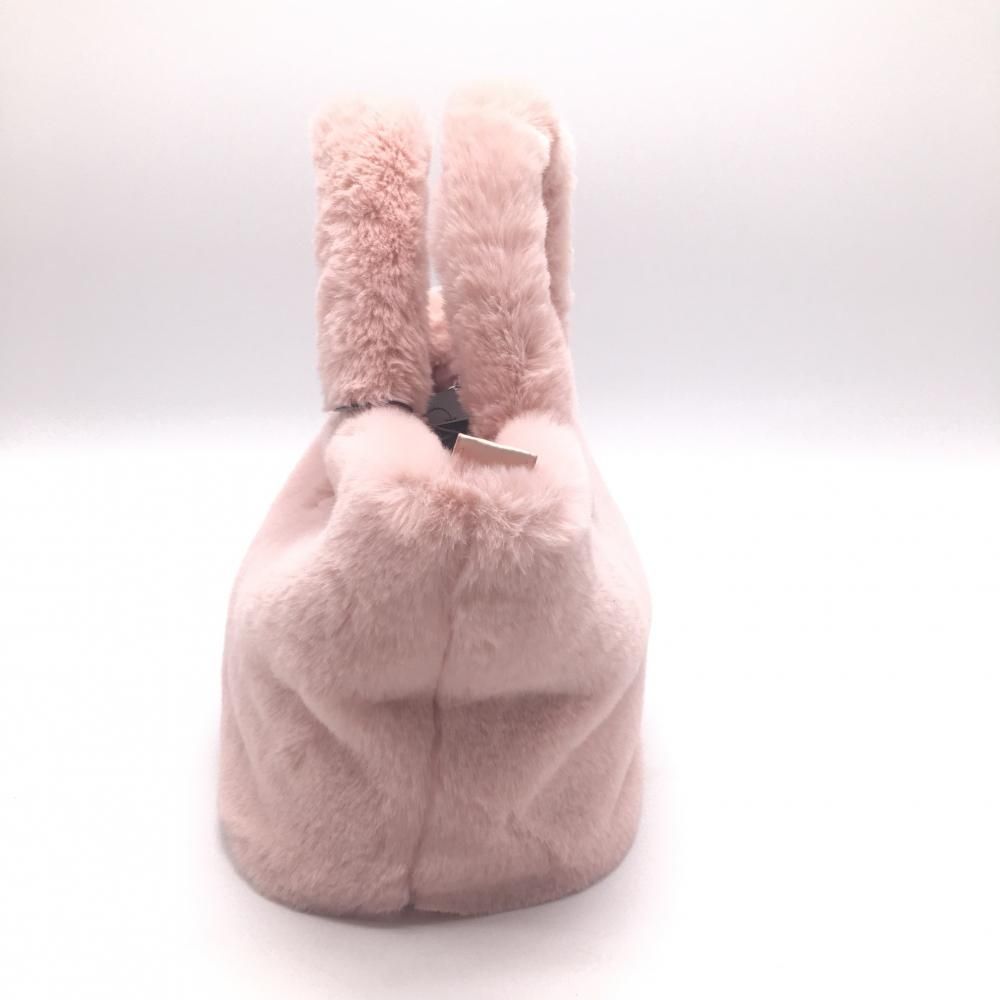 ピンク