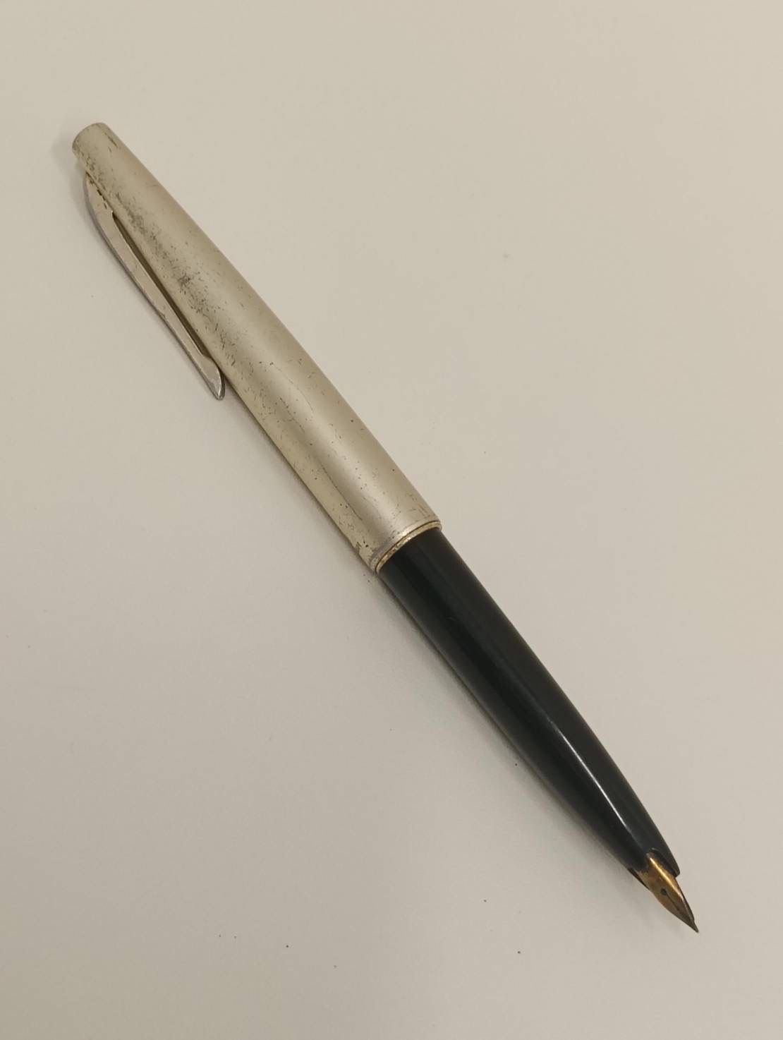 品 プラチナ 万年筆 ペン先14 K シルバー×黒ブラック 事務用品 文房具 筆記用具 ペン