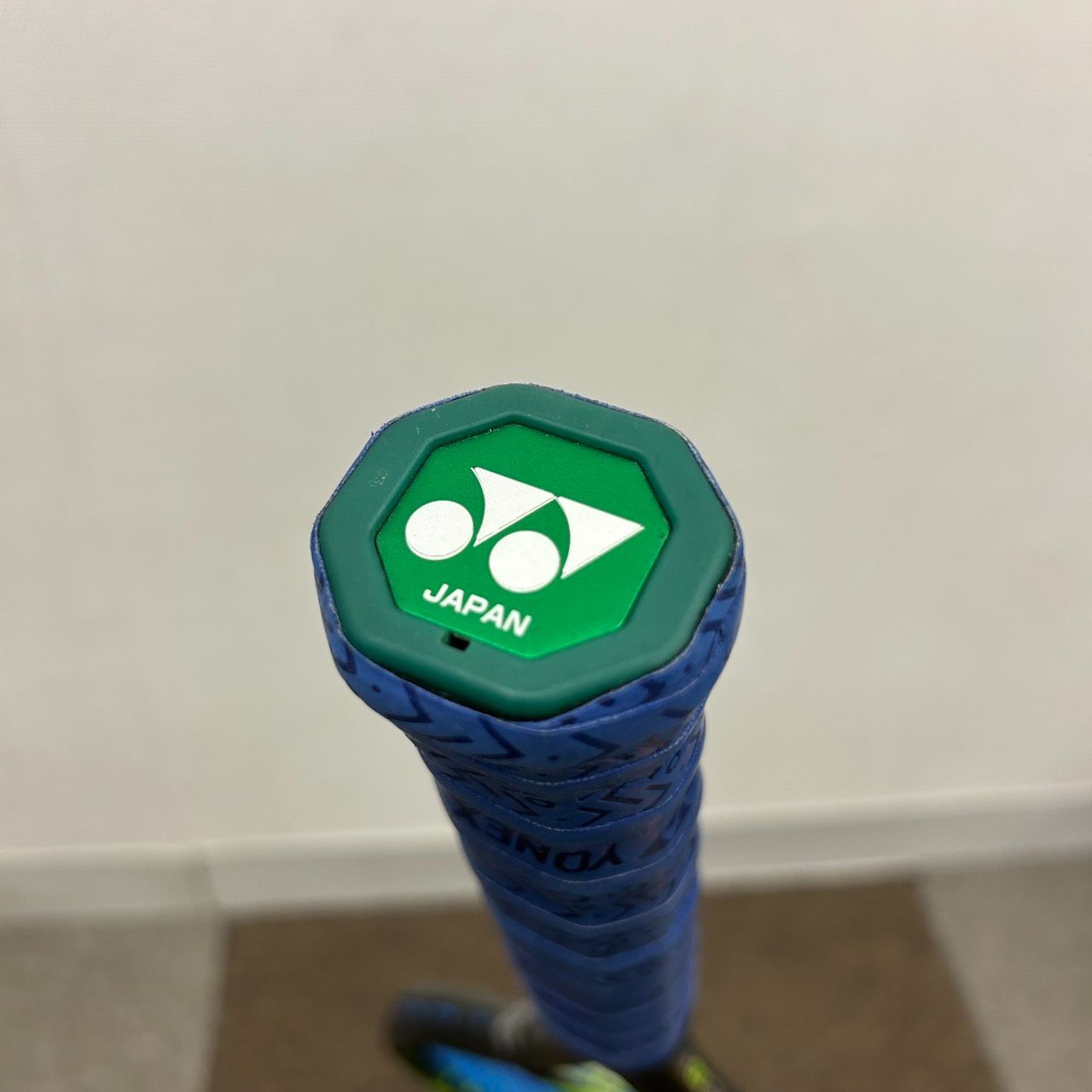 YONEX EZONE 100 ISOMETRIC HYPER-MG G3 ヨネックス イーゾーン テニス