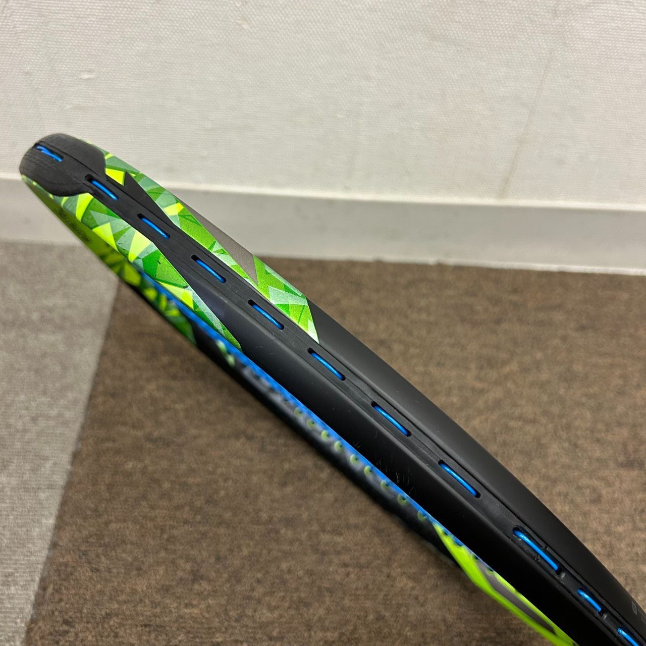 YONEX EZONE 100 ISOMETRIC HYPER-MG G3 ヨネックス イーゾーン テニス