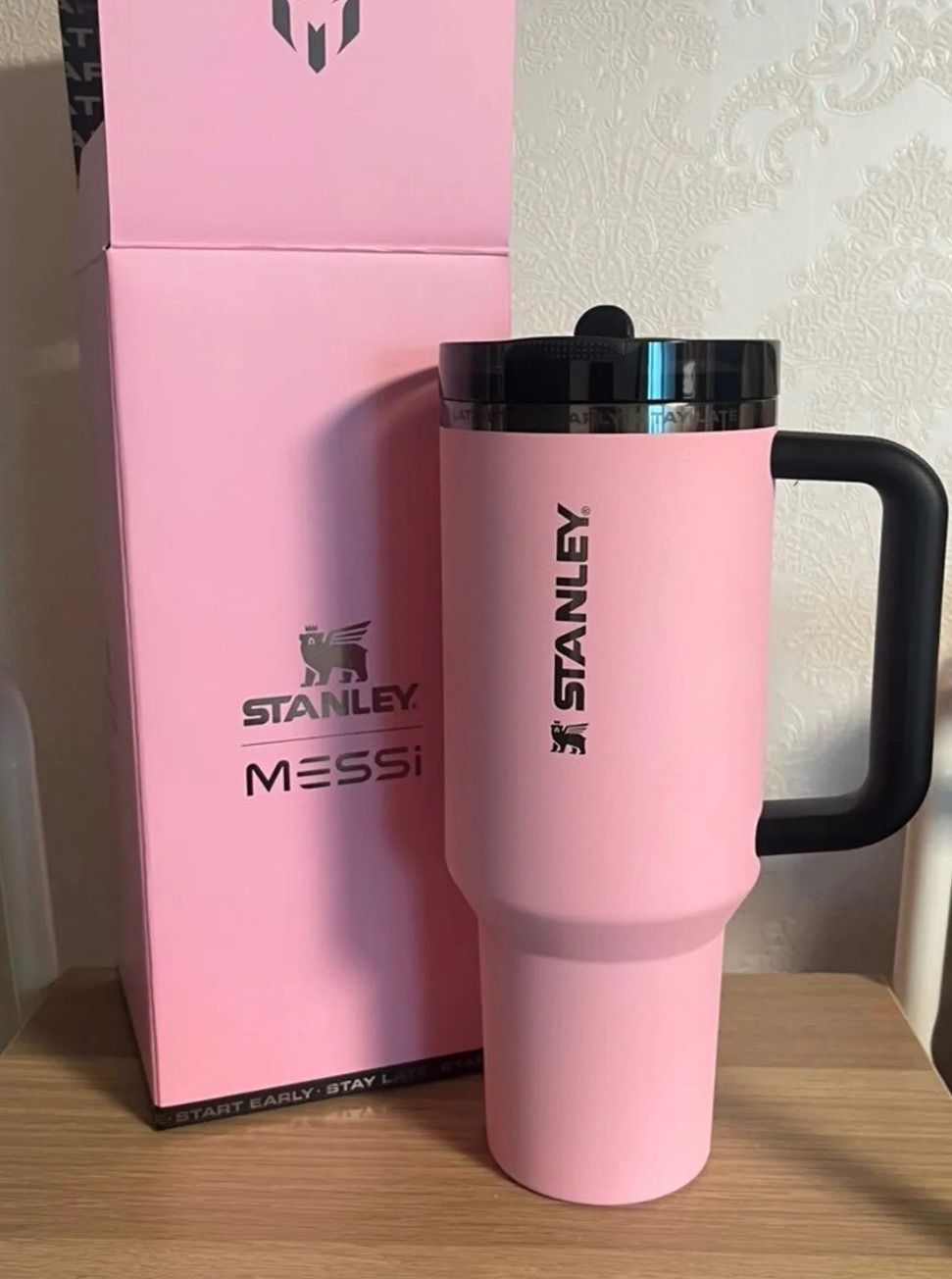 ◯STANLEY◯MESSI X STANLEY MESSI GOAT PINK Quencher Tumbler 1.18 L