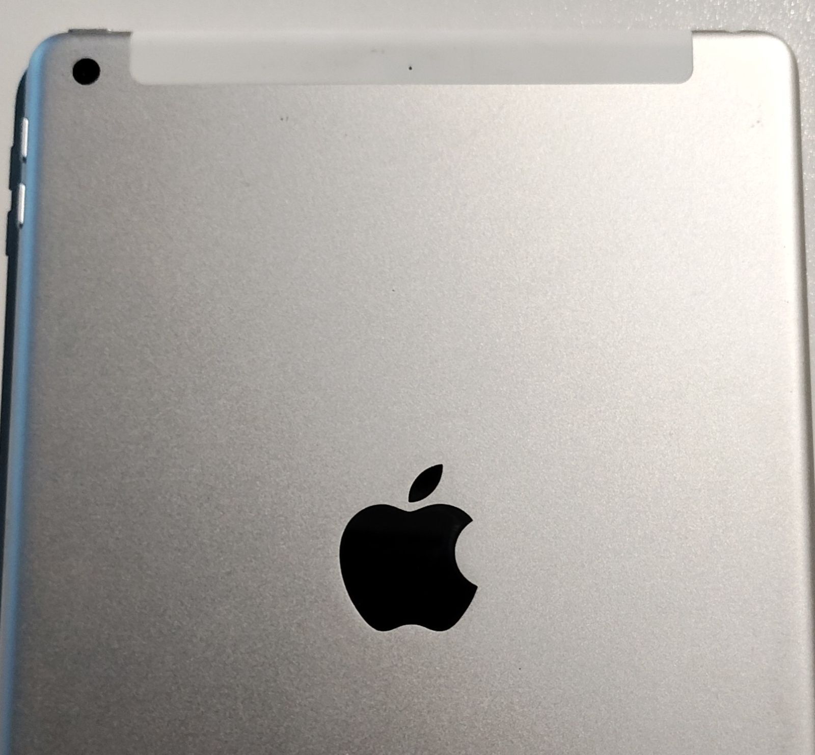 超美品 iPad 第6世代 バッテリー100％ シルバー ☆PAD-550.555 - メルカリ