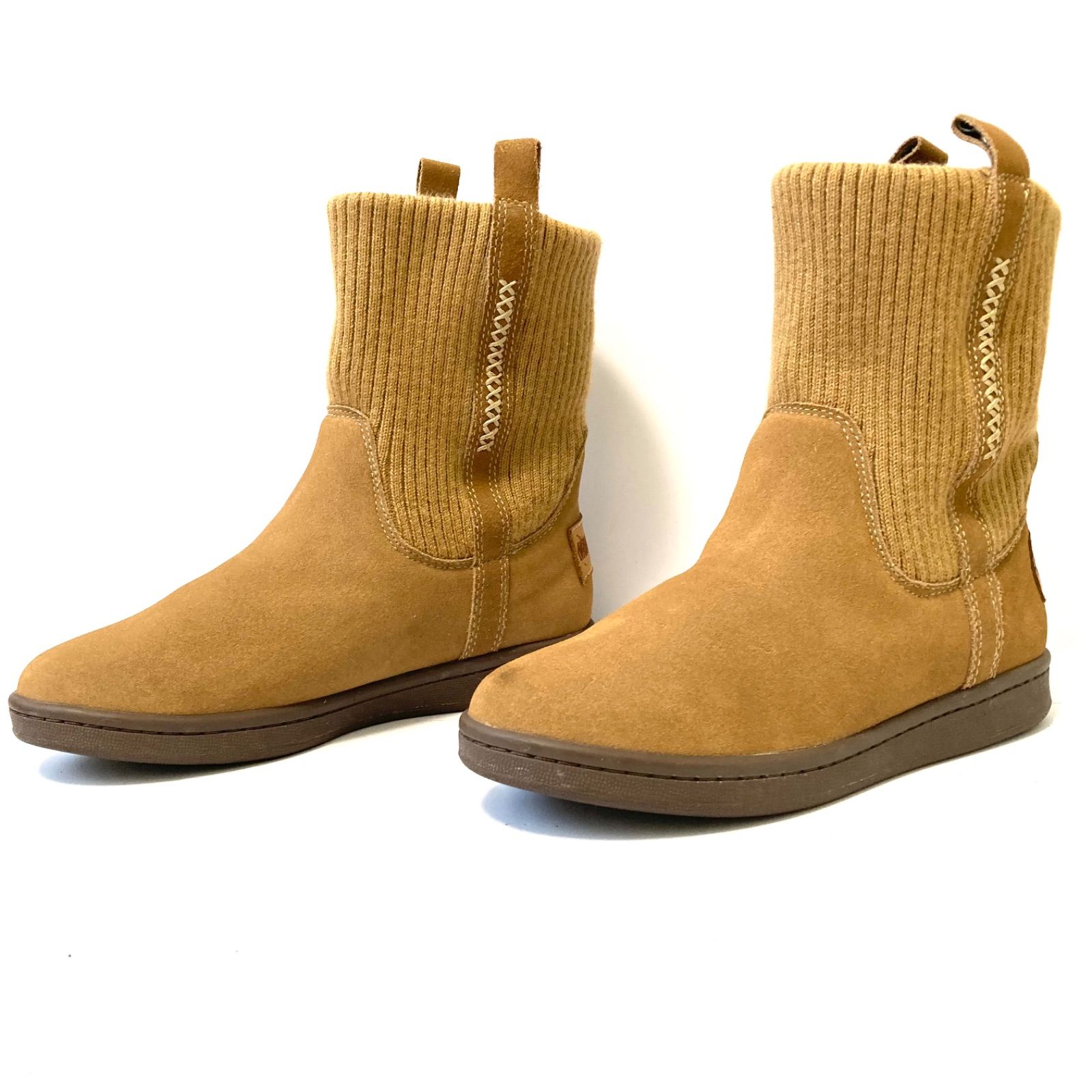 秋冬の人気アイテム！【MINNETONKA】ミネトンカ リブニット ブーツ