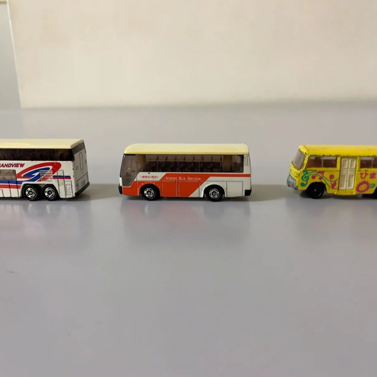 〇TOMICA ミニカー バス3点セット（日野グランビュー、いすずスーパー