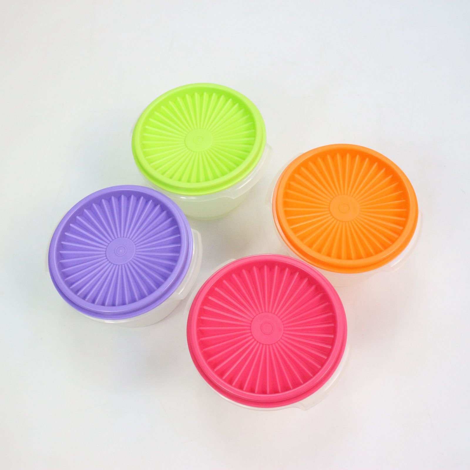 TM_022】Tupperware タッパーウェア Fiesta Bell Poppy Gift