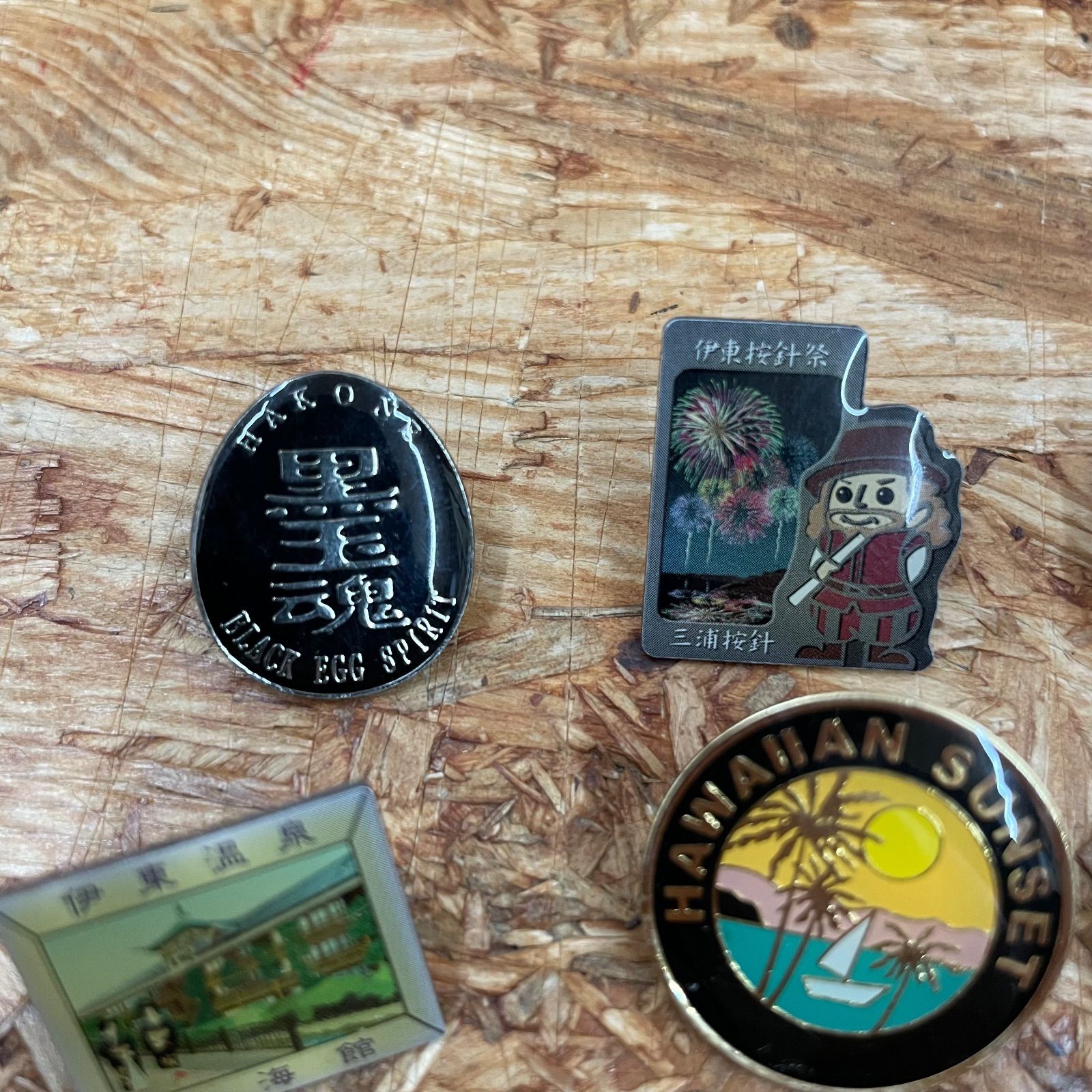 ピンズ 8個セット ピンバッジ レトロ 日本 雷門 HAWAII えゔぁ屋 ご