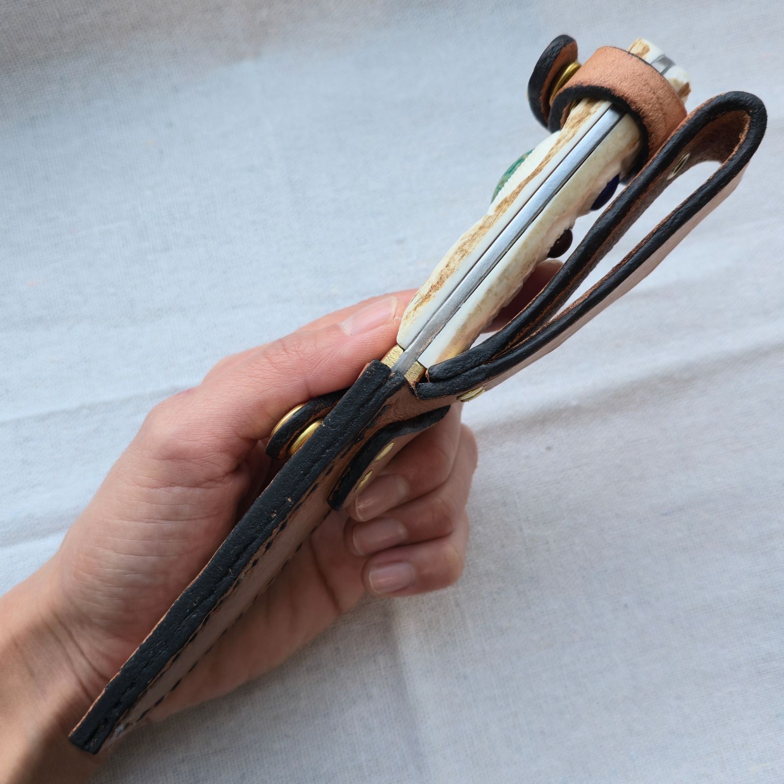 鹿の角 天然石3種のフルタングナイフ