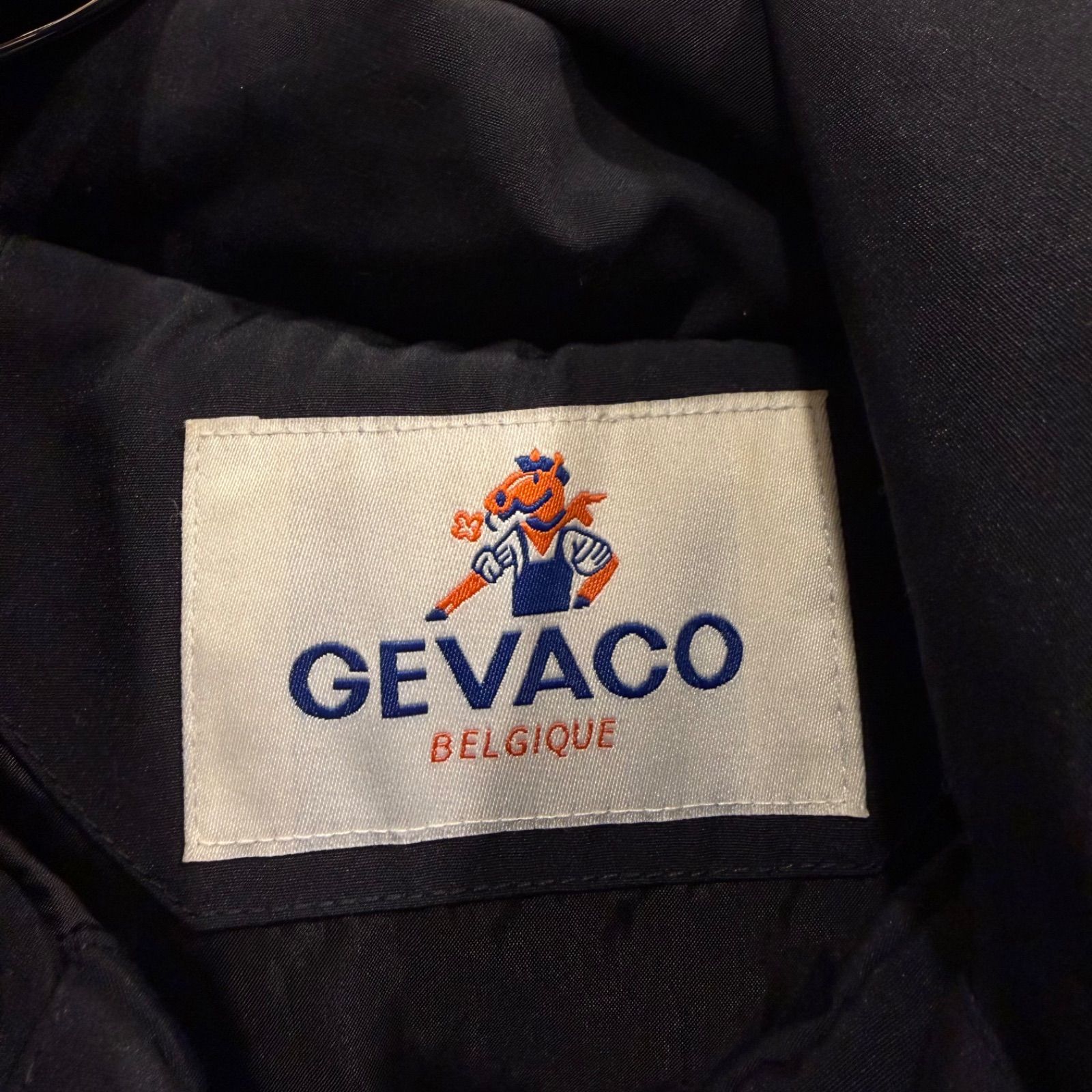 GEVACO ゲバコ フーデッドショートダウンジャケット 5050W ブラック 