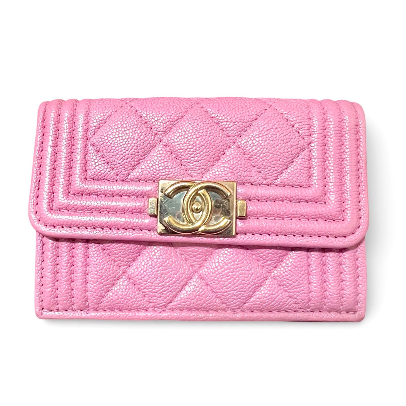 シャネル CHANEL ボーイシャネル キャビアスキン マトラッセ 三つ折り