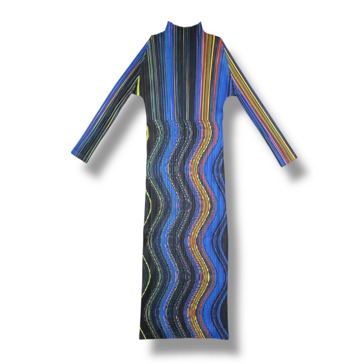 【人気】pleats please 長袖カットソー　ワンピース　総柄　サイズ3 24aw PLEATS PLEASE 長袖ワンピース サイズ3 ブルー WARP PP43JH704