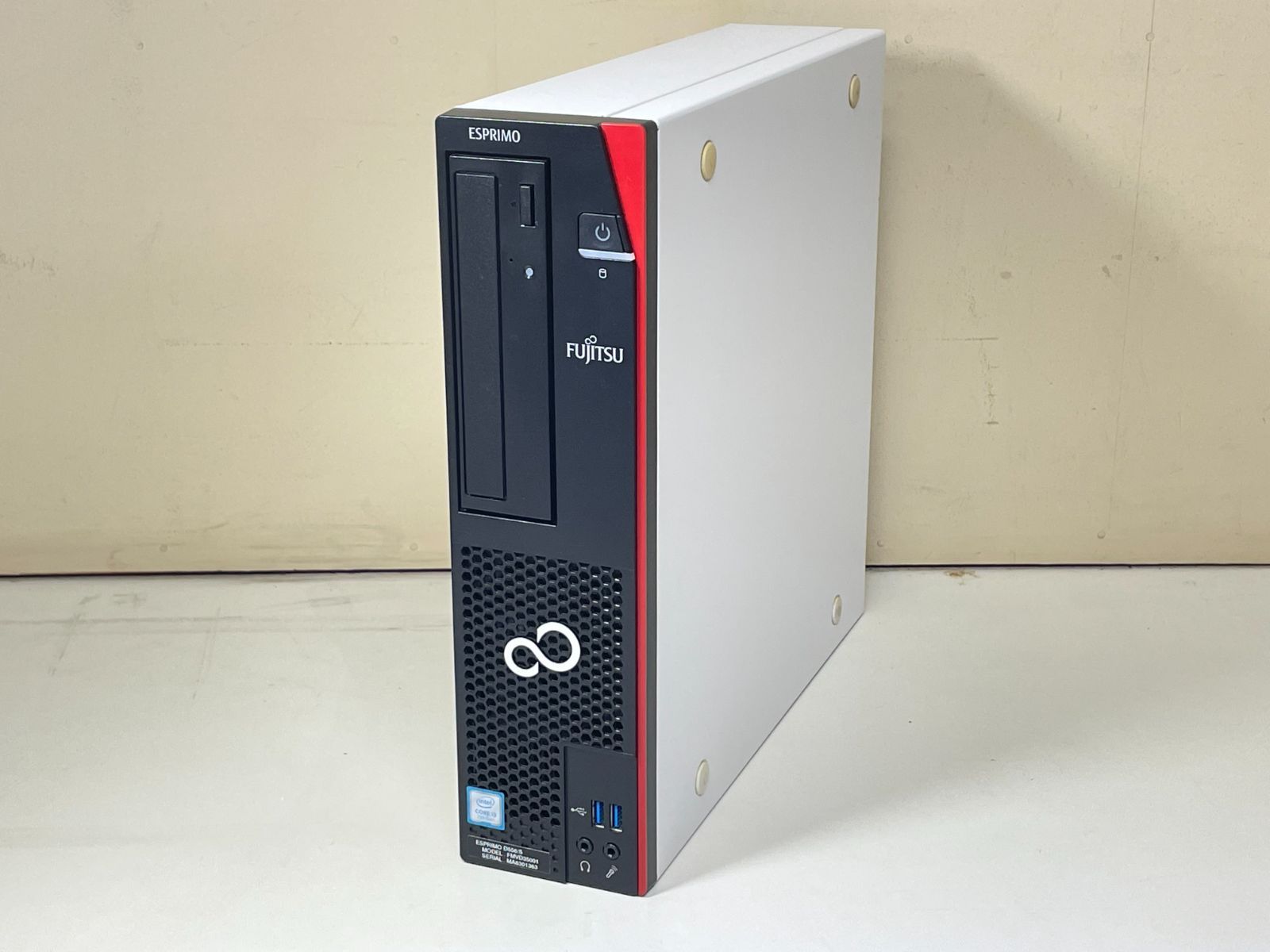 中古品 FMV ESPRIMO D556/SX 中古品 FMV ESPRIMO D556⁄SX