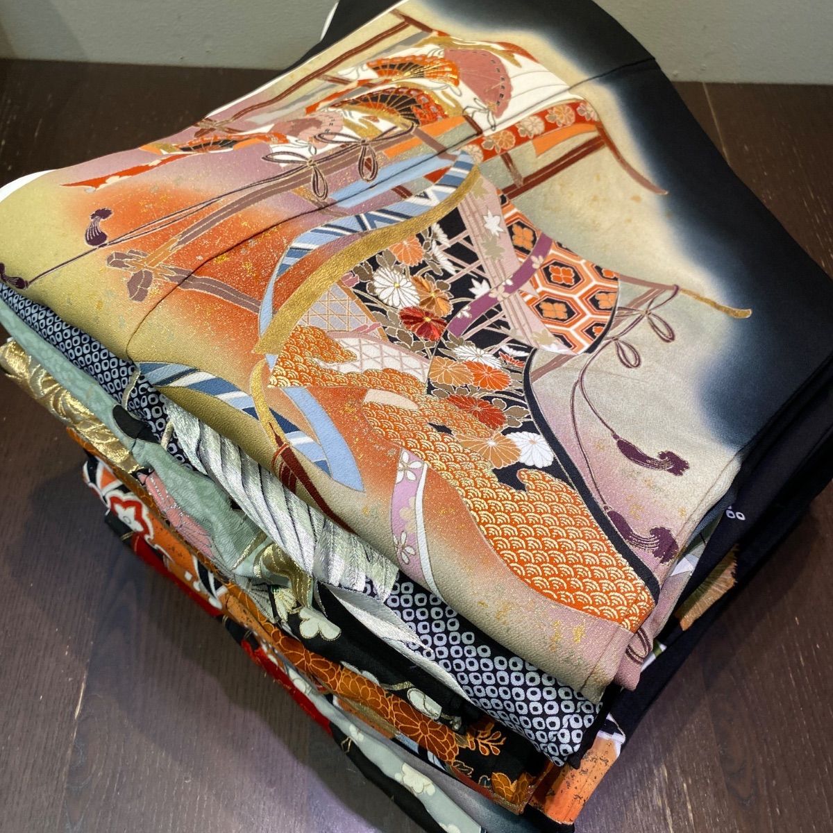 まとめ売り】留袖10枚 リメイク素材 ハンドメイド向け - メルカリ