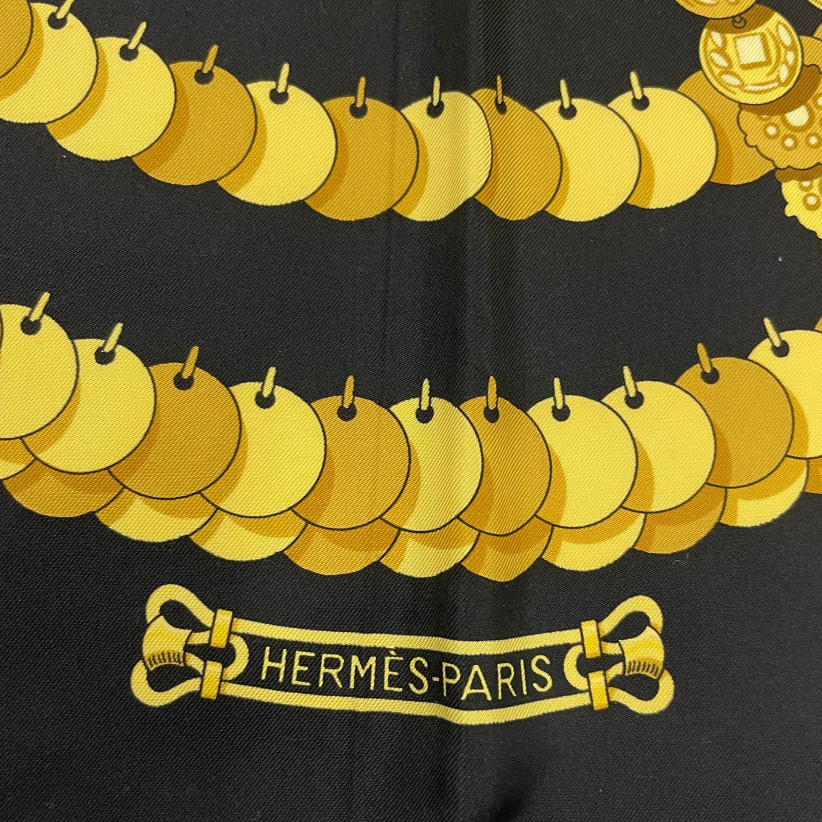 新品同様 HERMES エルメス スカーフ カレ90 シルク KOSMIA 宇宙