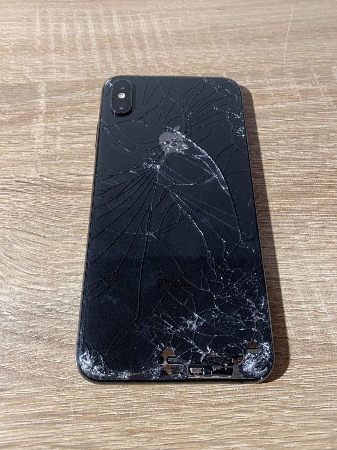 iPhoneXsMAX ジャンク品 7799 iPhone XS Max ブラック ジャンク品 - メルカリ