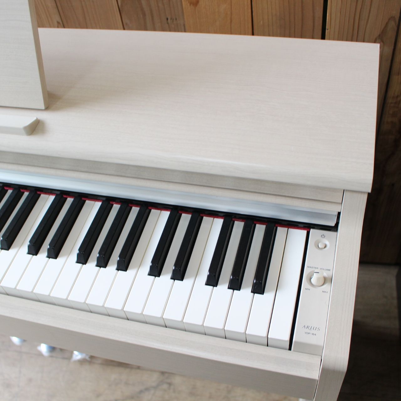 718)【川崎から出品】ヤマハ 電子ピアノ 88鍵 アリウス YAMAHA ARIUS