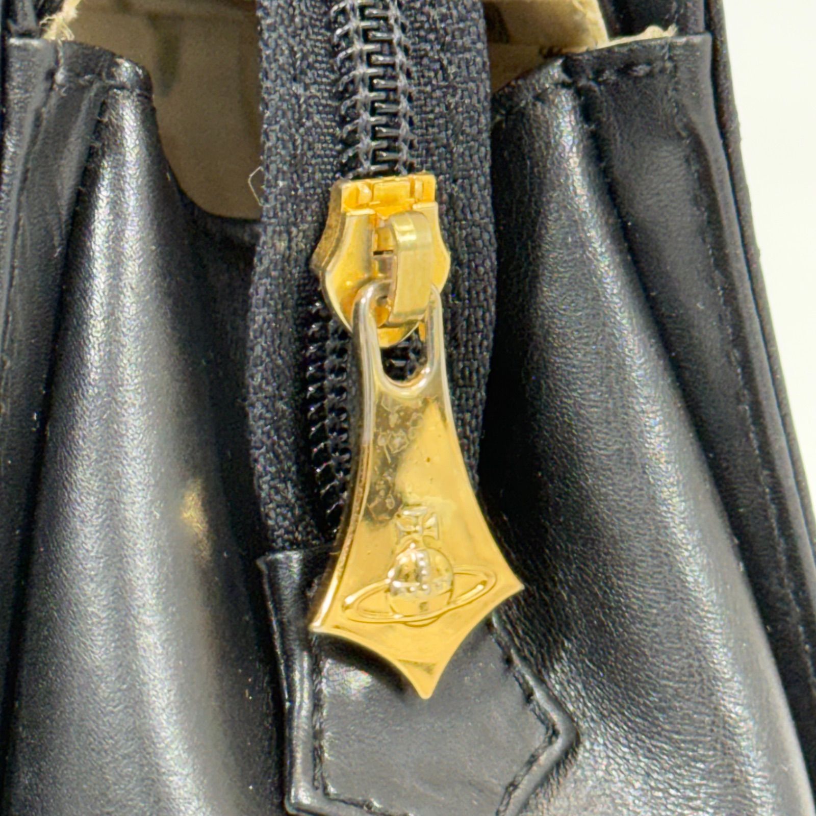 人気・廃盤美品】Vivienne Westwood ヴィヴィアン ウエスト 人気・廃盤美品】Vivienne Westwood ヴィヴィアン ウエスト