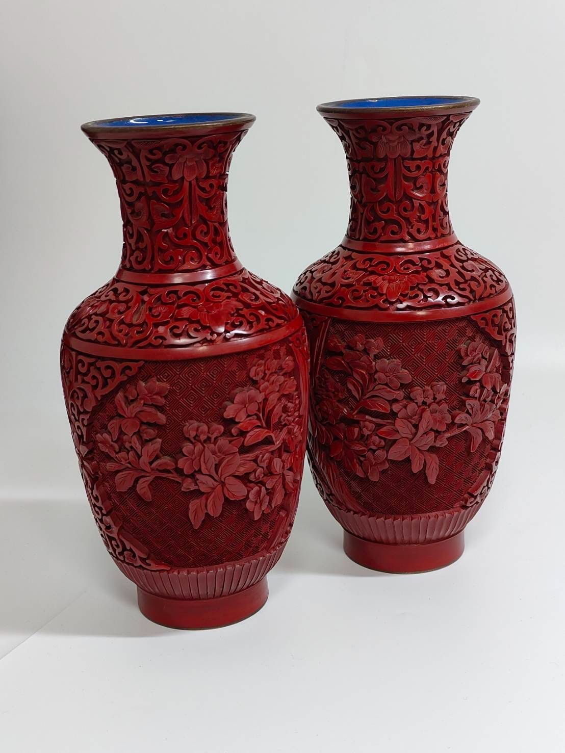 中国美術 堆朱 彫漆 花瓶 2個セット 赤色 漆芸 漆器 花器 骨董品