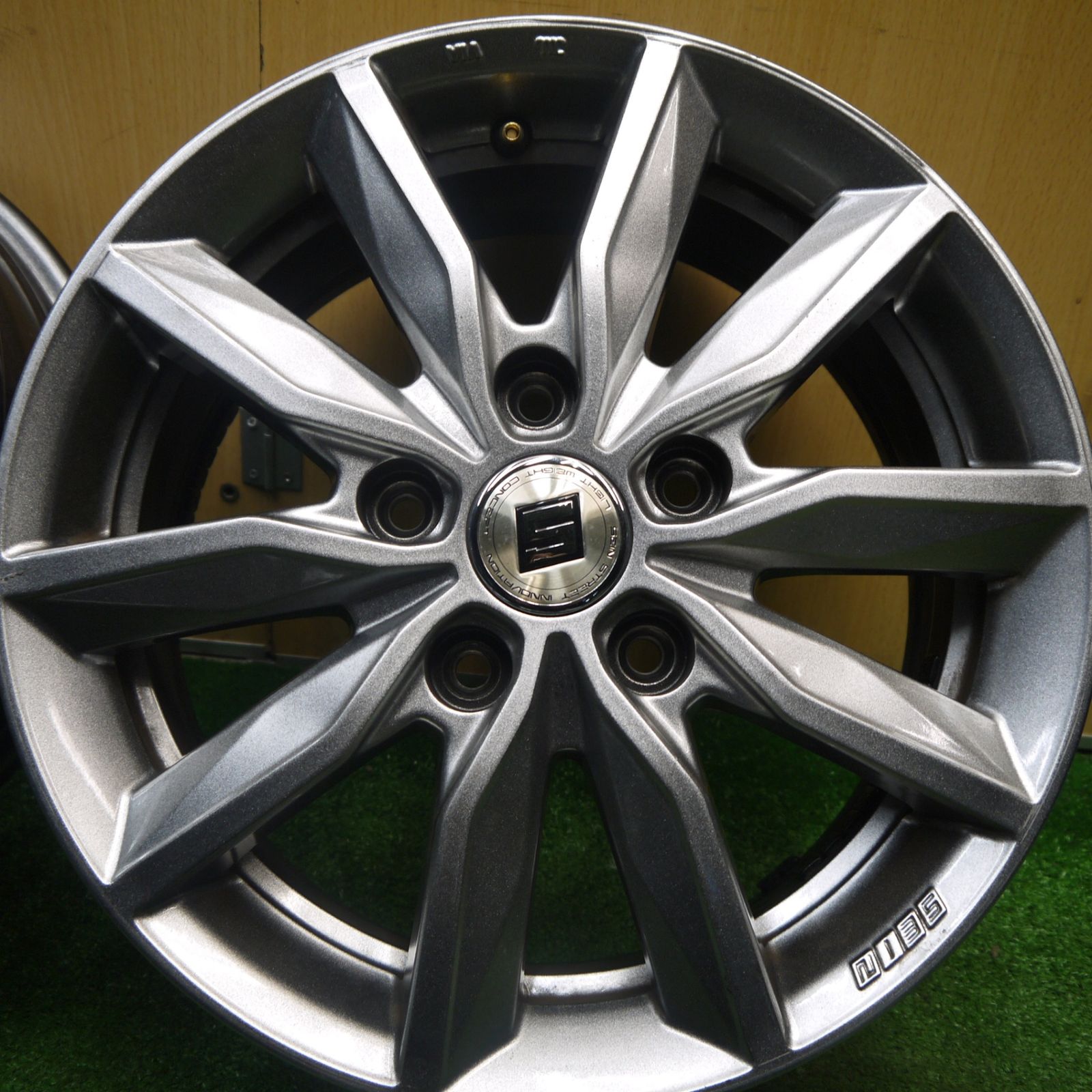 送料無料] 4本価格☆SEIN SV ザイン 15インチ ホイール 15×6J PCD114.3 