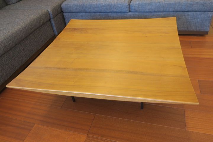 リッツウェル センターテーブル 930×920×340 定29.9万 - メルカリ