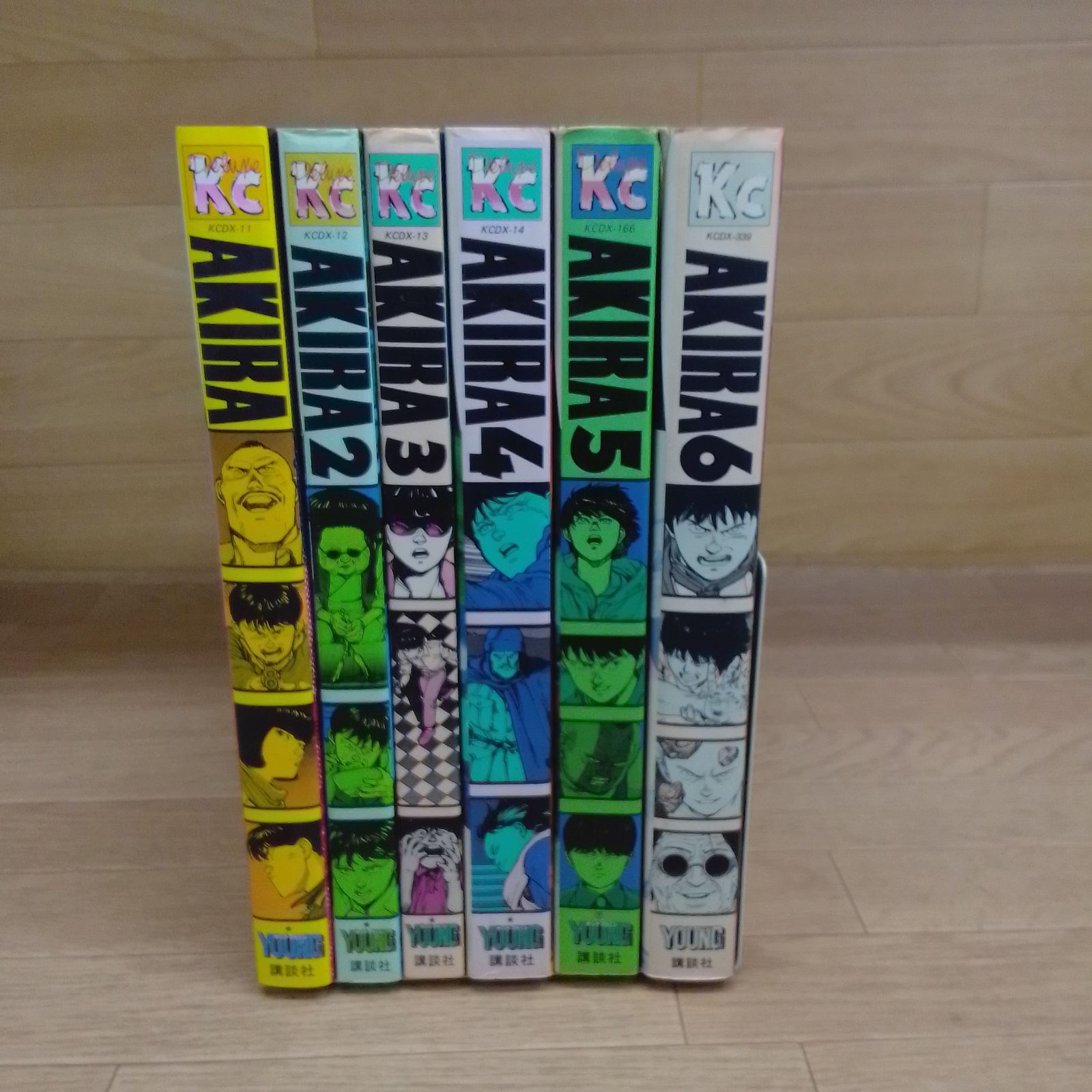 大友克洋　セット ☆①AKIRA 1～6巻 全巻セット 大友克洋 《RZ28C》S6 - メルカリ