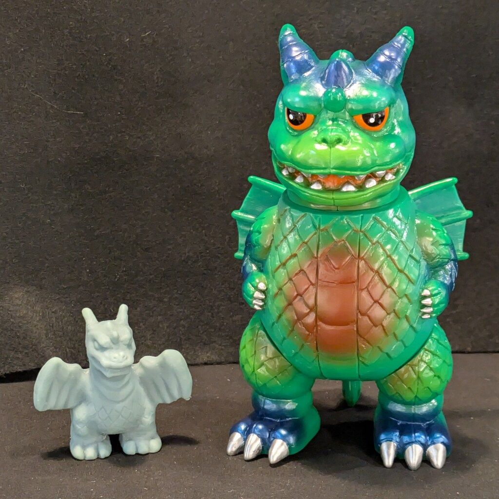 Taurostoy TT-02 モンスター卵 ドドラ ソフビ フィギュア マルサン