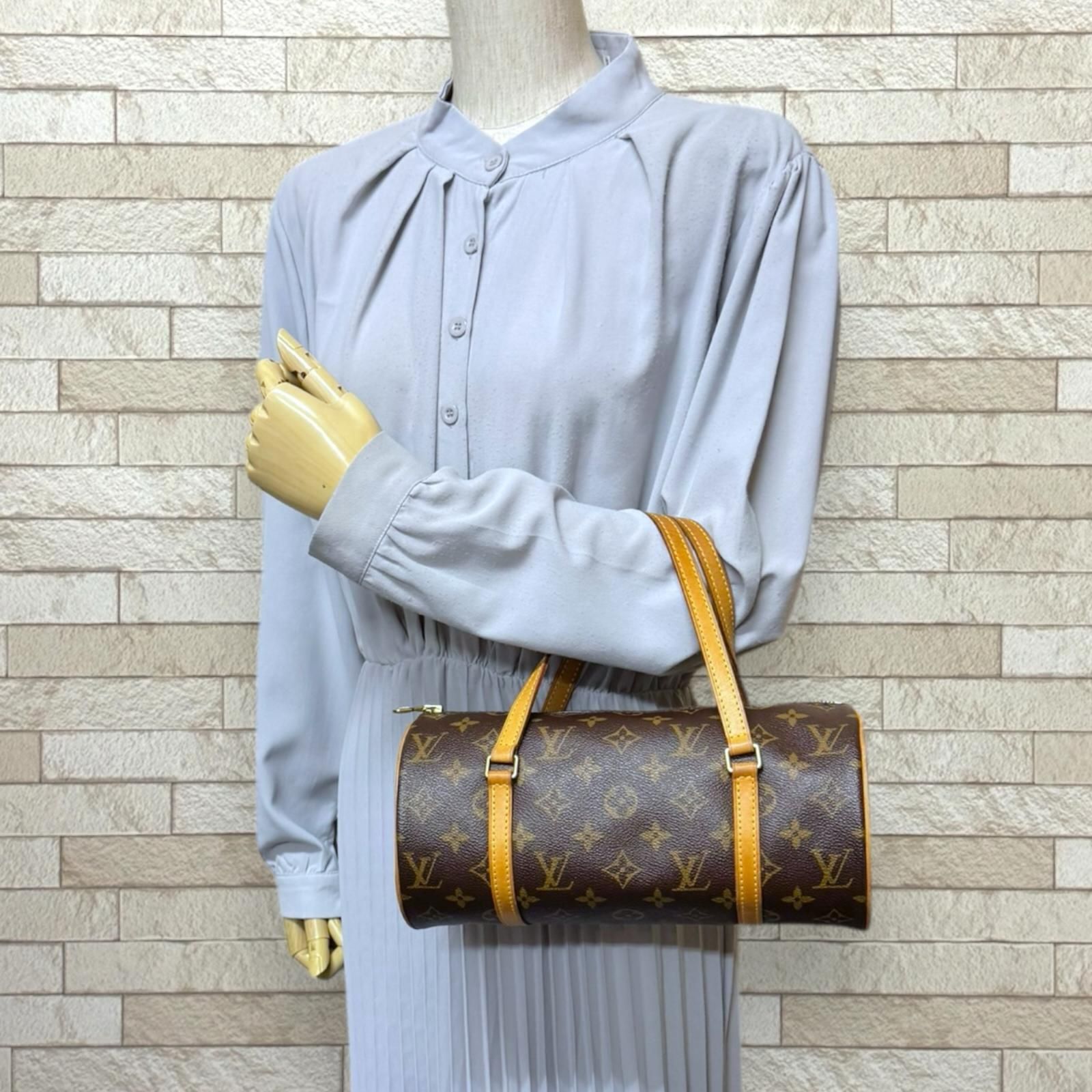 ルイヴィトン パピヨン26 モノグラム ハンドバッグ モノグラム  