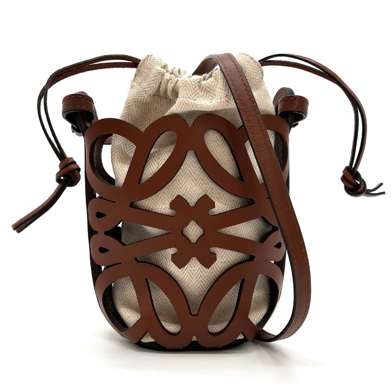 LOEWE ロエベ アナグラム カットアウト ポケット レザー ショルダー