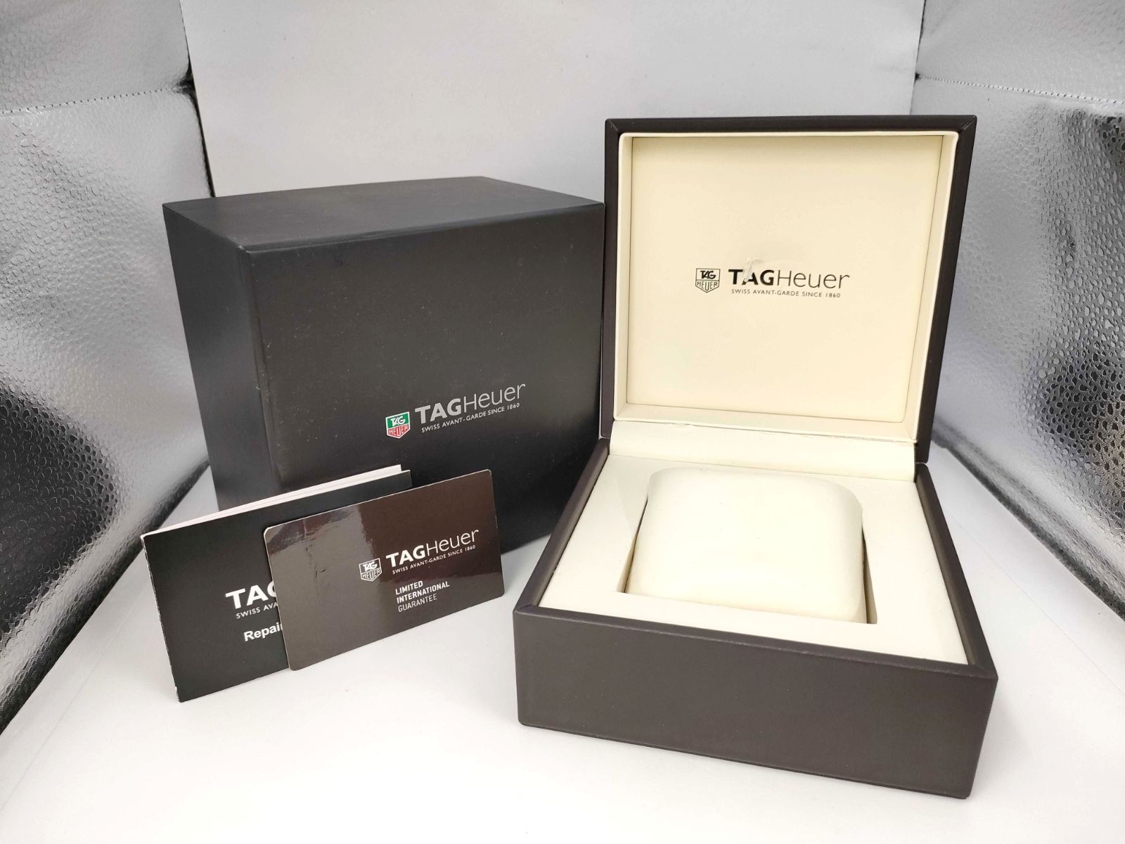 キャリバーホイヤー01 ブルータッチエディション