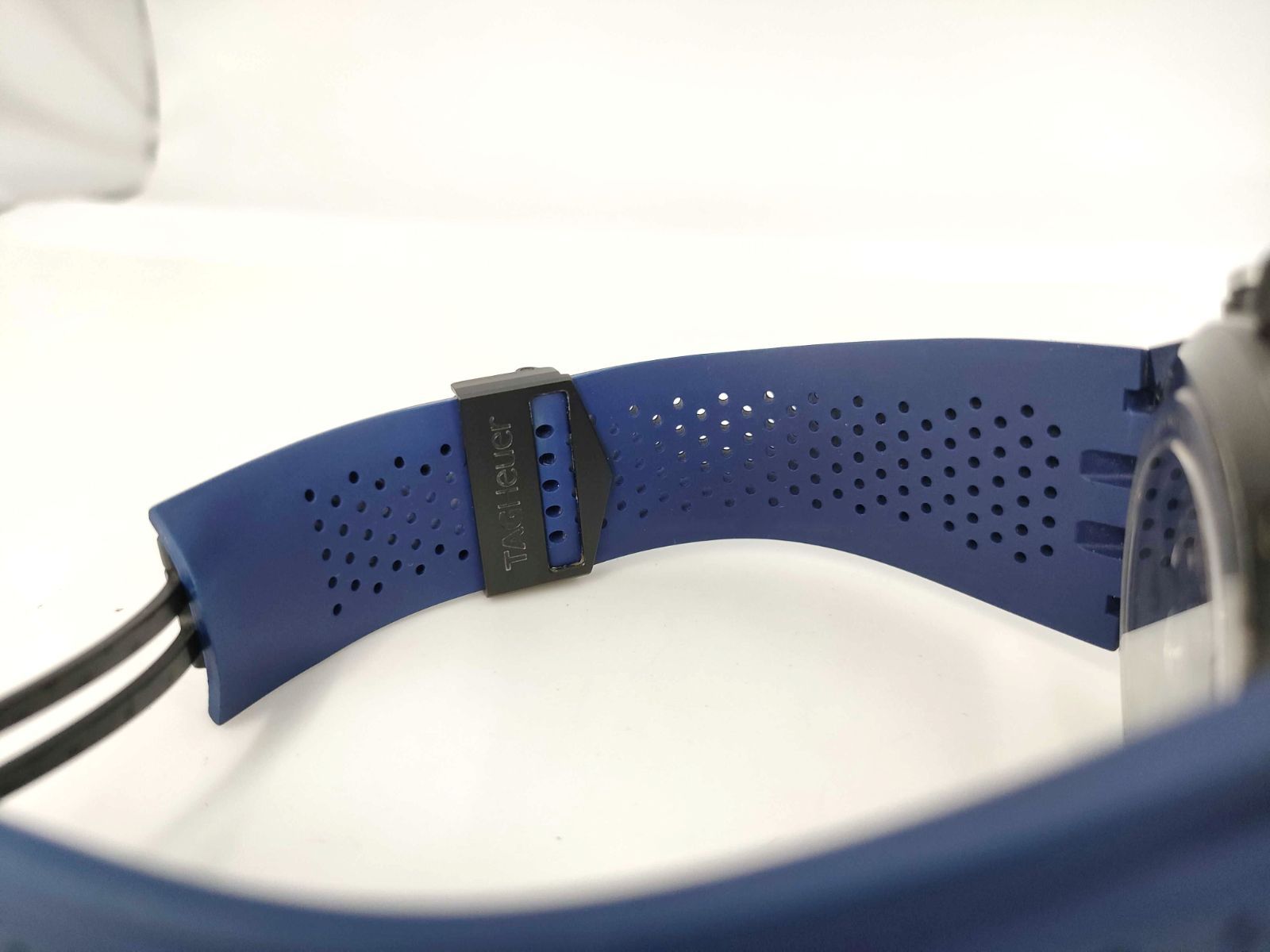  TAG HEUER タグ ホイヤー カレラ キャリバーホイヤー01 ブルータッチエディション CAR2A1T FT6052 SS ラバー 自動巻き オートマ 黒文字盤 高級感 自動巻き時計 腕時計(アナログ)