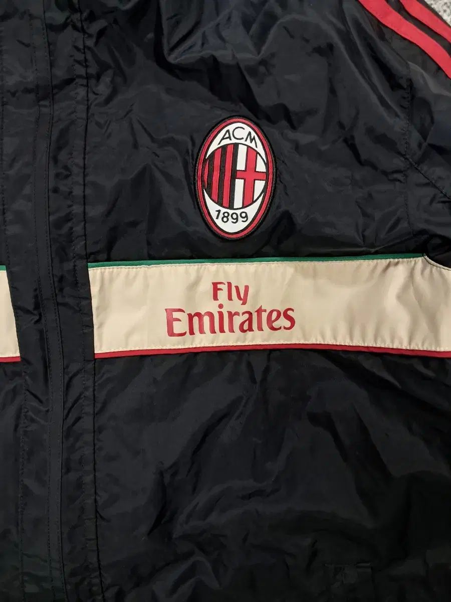 アディダス ac ミラン ウィンドブレーカー - メルカリ