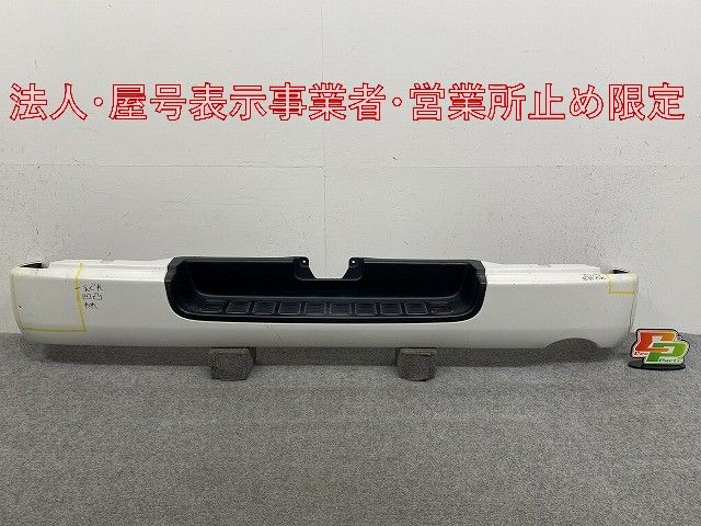 ハイエース 200系/標準 純正 リア バンパー 52159 26300/490 ホワイト