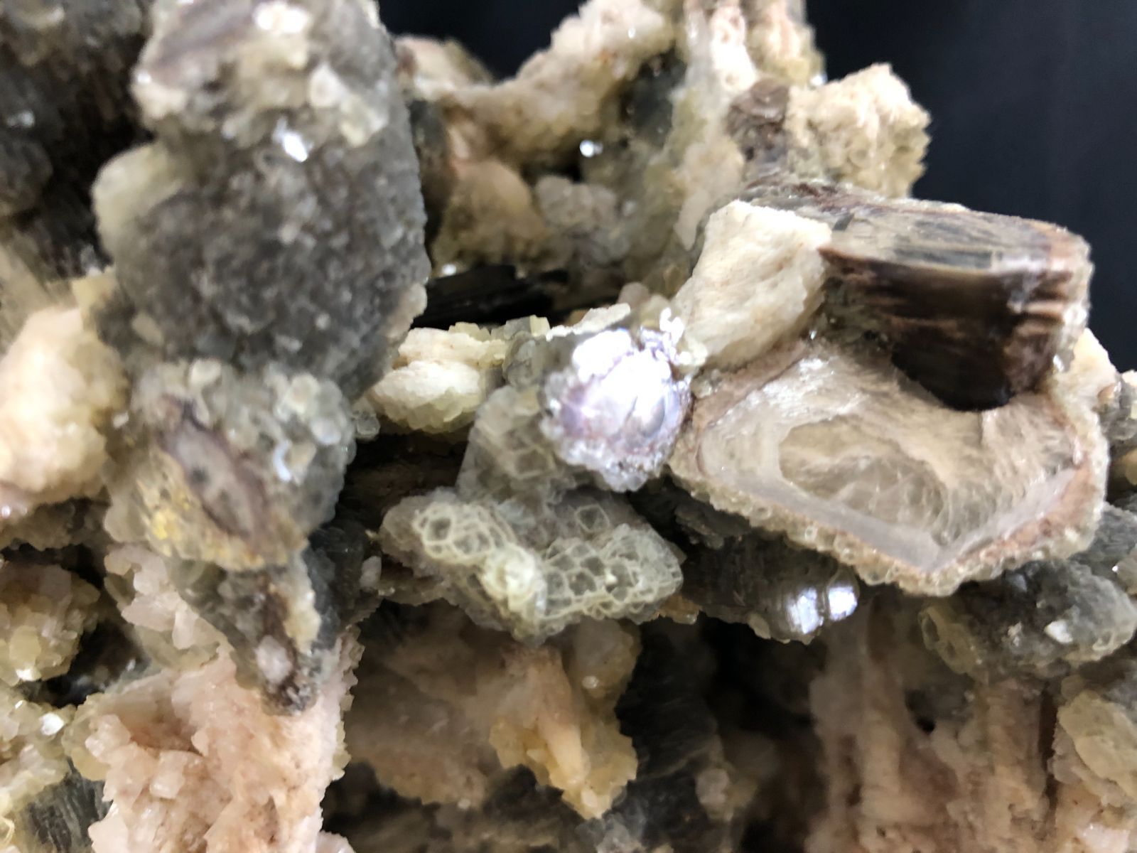 トルマリン原石 （ブラジル/ミナスジェライス州産）9.6㎏ - メルカリ