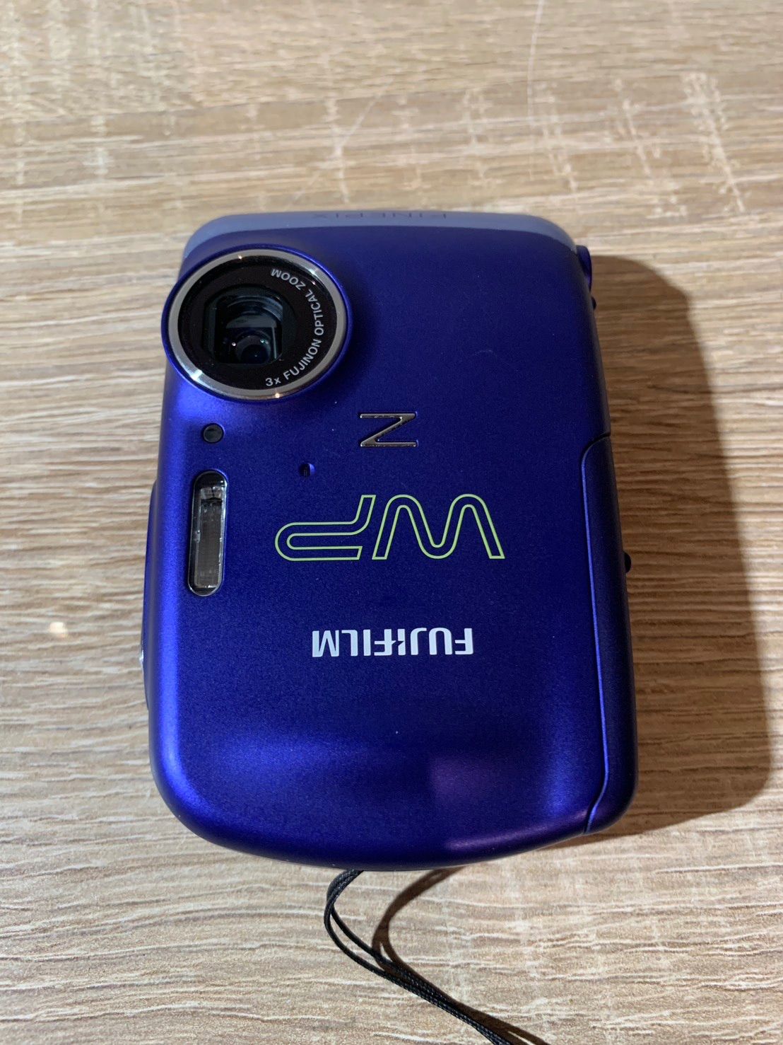 7784 FUJIFILM FINEPIX Z33 WP ブルー デジカメ 動作確認済み 美品