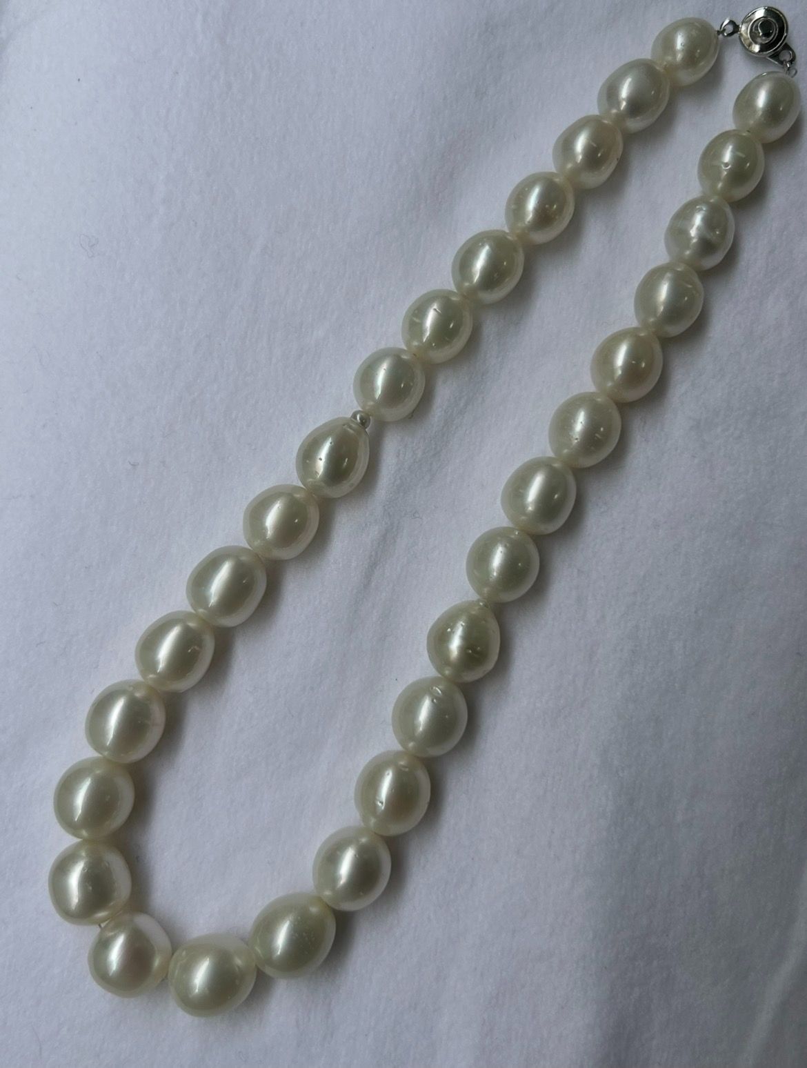 【専用】南洋真珠/白蝶真珠　約11〜13mm パールネックレス　silver刻印 11 - 13mm 白蝶真珠（ホワイト系）ネックレス | Moon Label - 大月真珠