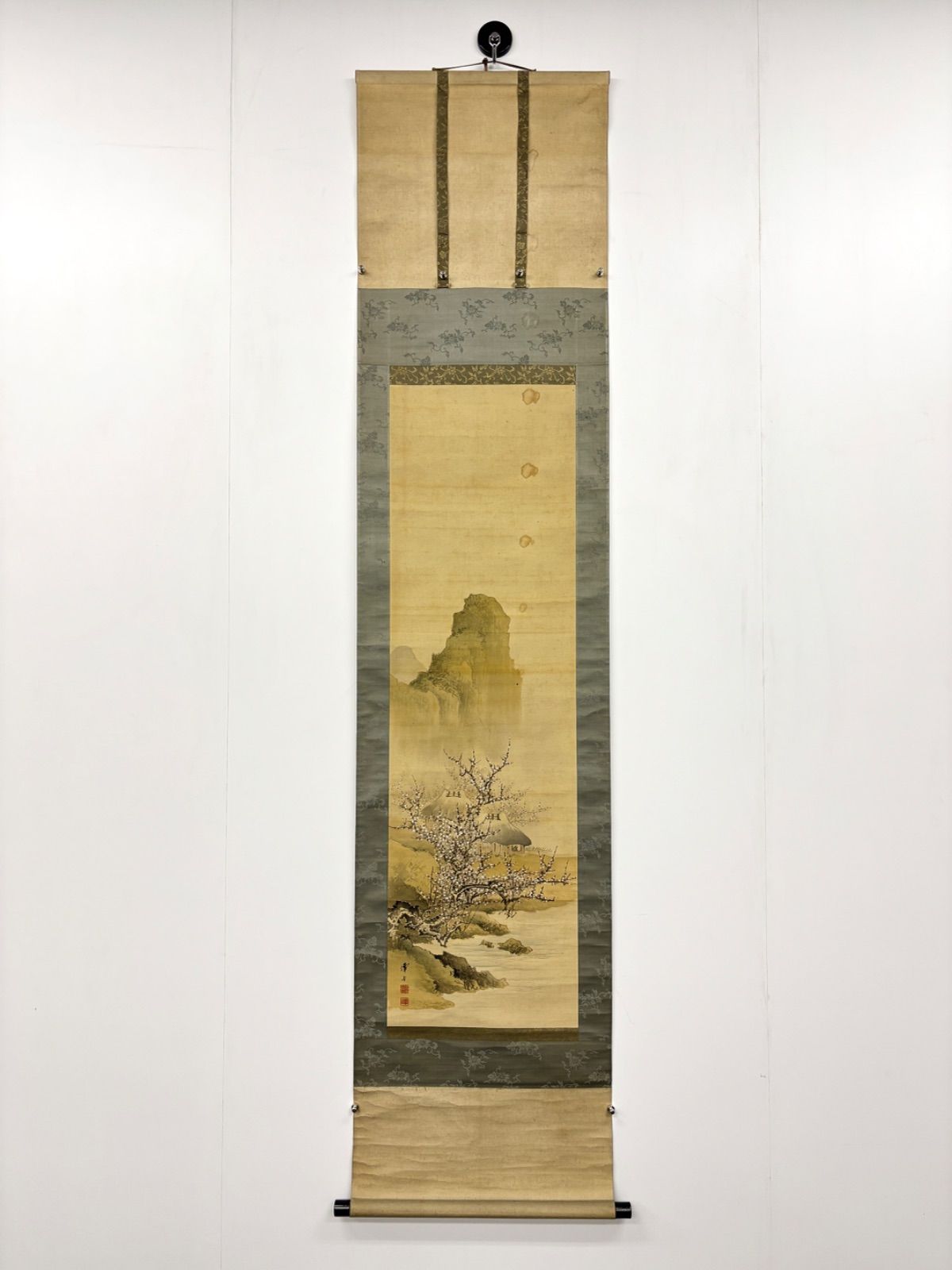 掛軸 M.76 仙年 梅の図 落款印あり ＃茶掛＃古美術 #骨董品 #まとめて