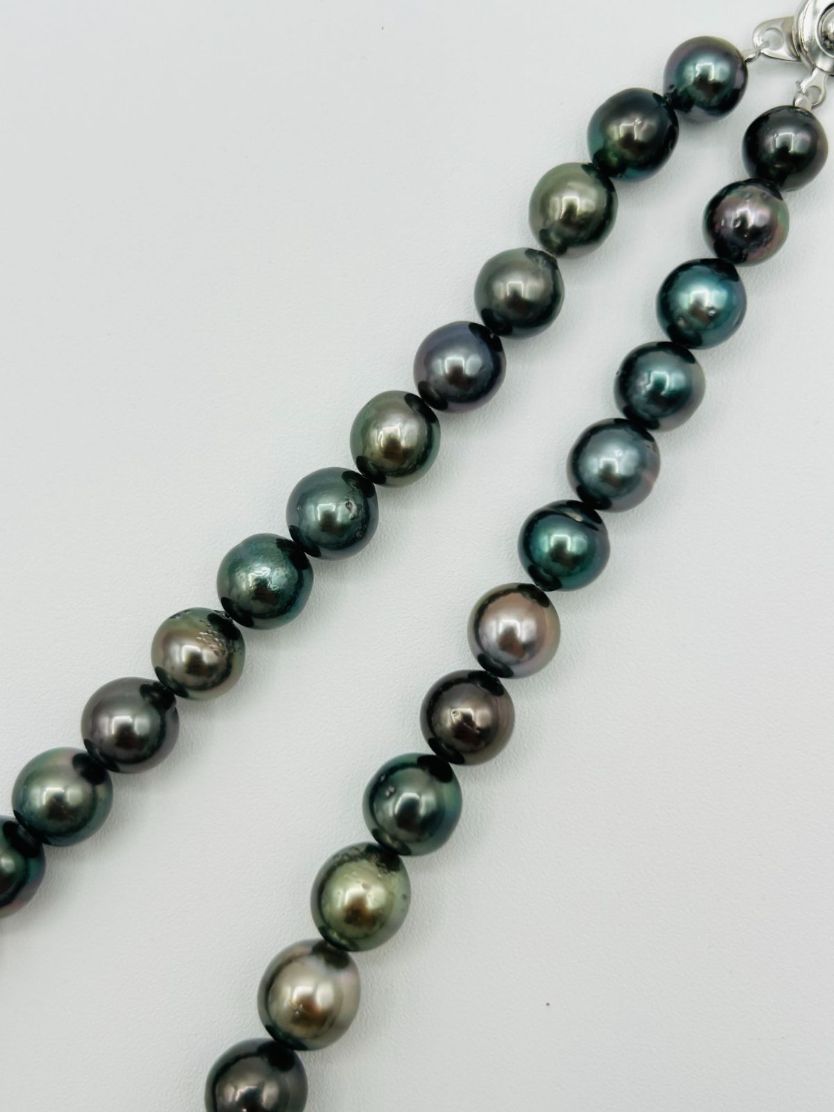 【最高峰】タヒチ産 黒蝶真珠 パール 本真珠 ネックレス 8.1-10.9mm 最高峰】タヒチ産 黒蝶真珠 パール 本真珠 ネックレス 8.1-10.9mm