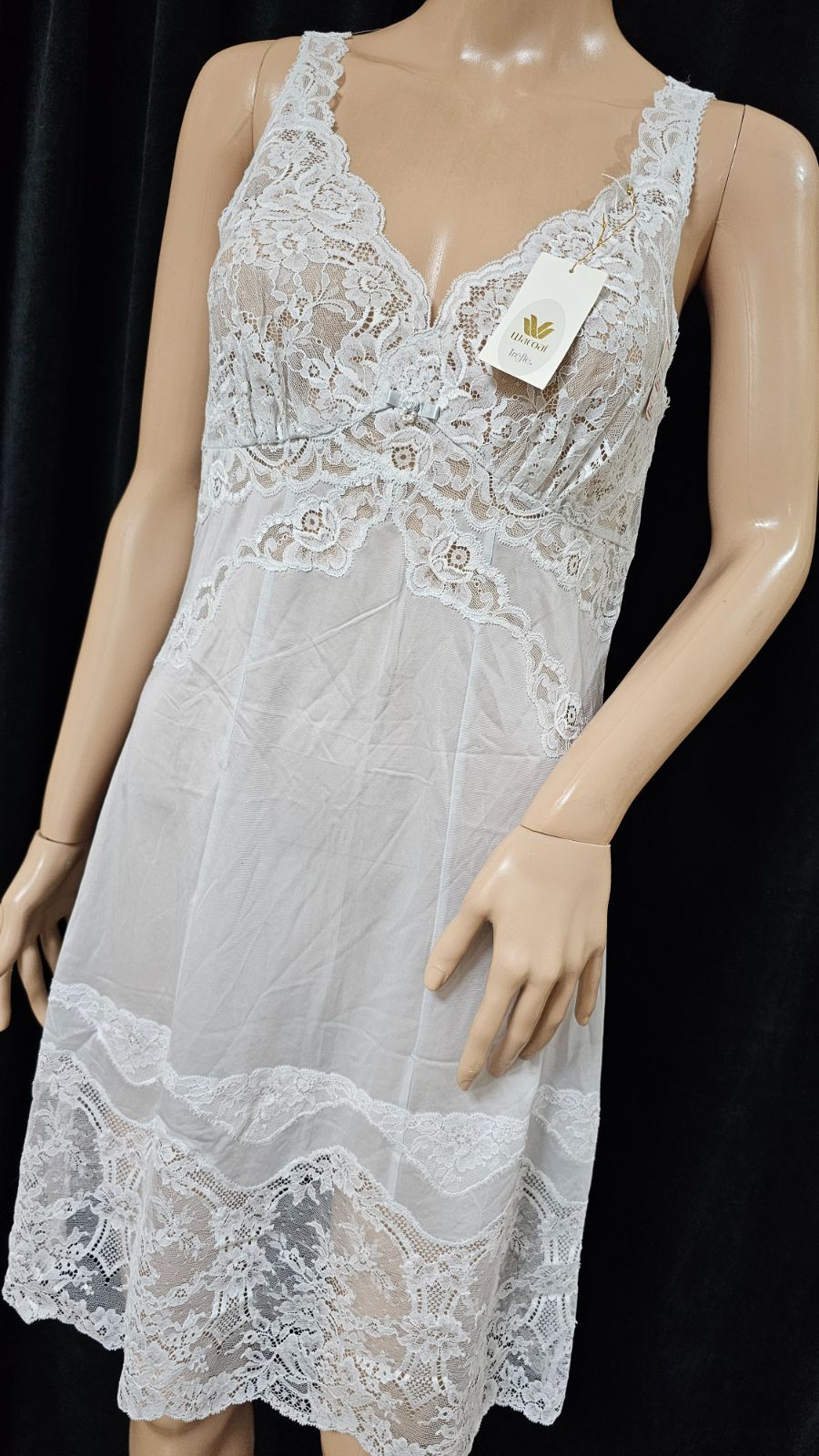 1683 Wacoal Trefle 豪華レーススリップ - メルカリ