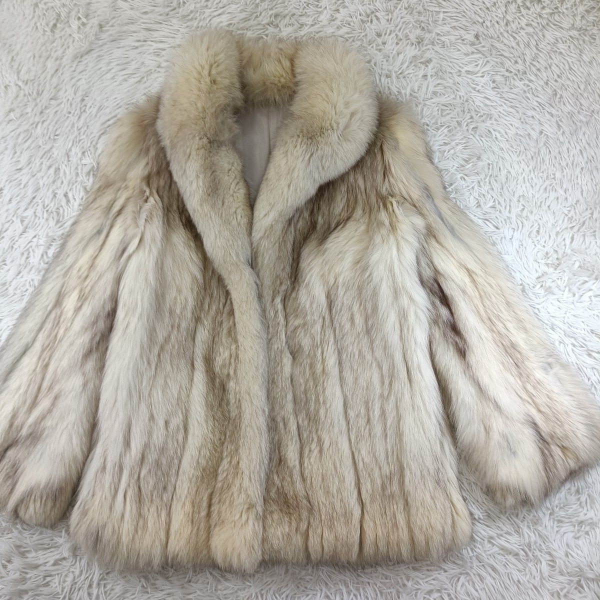 美品【ブルーフォックス】リアルファーコート 本毛皮 ファーコート ブルーフォックス ファーコート リアルファー 貂 本毛皮 レディース