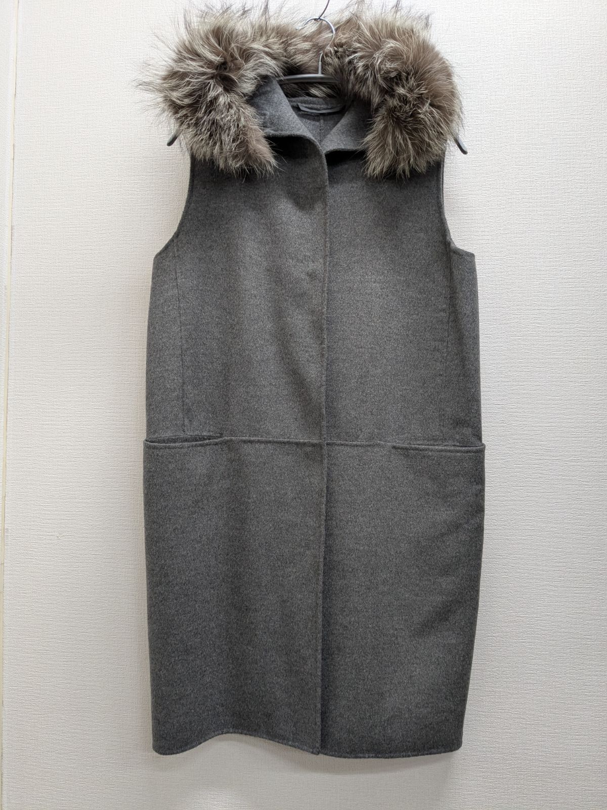 s maxmara CUCITO A MANO クチートアマーノ ファー フード ジレ - メルカリ