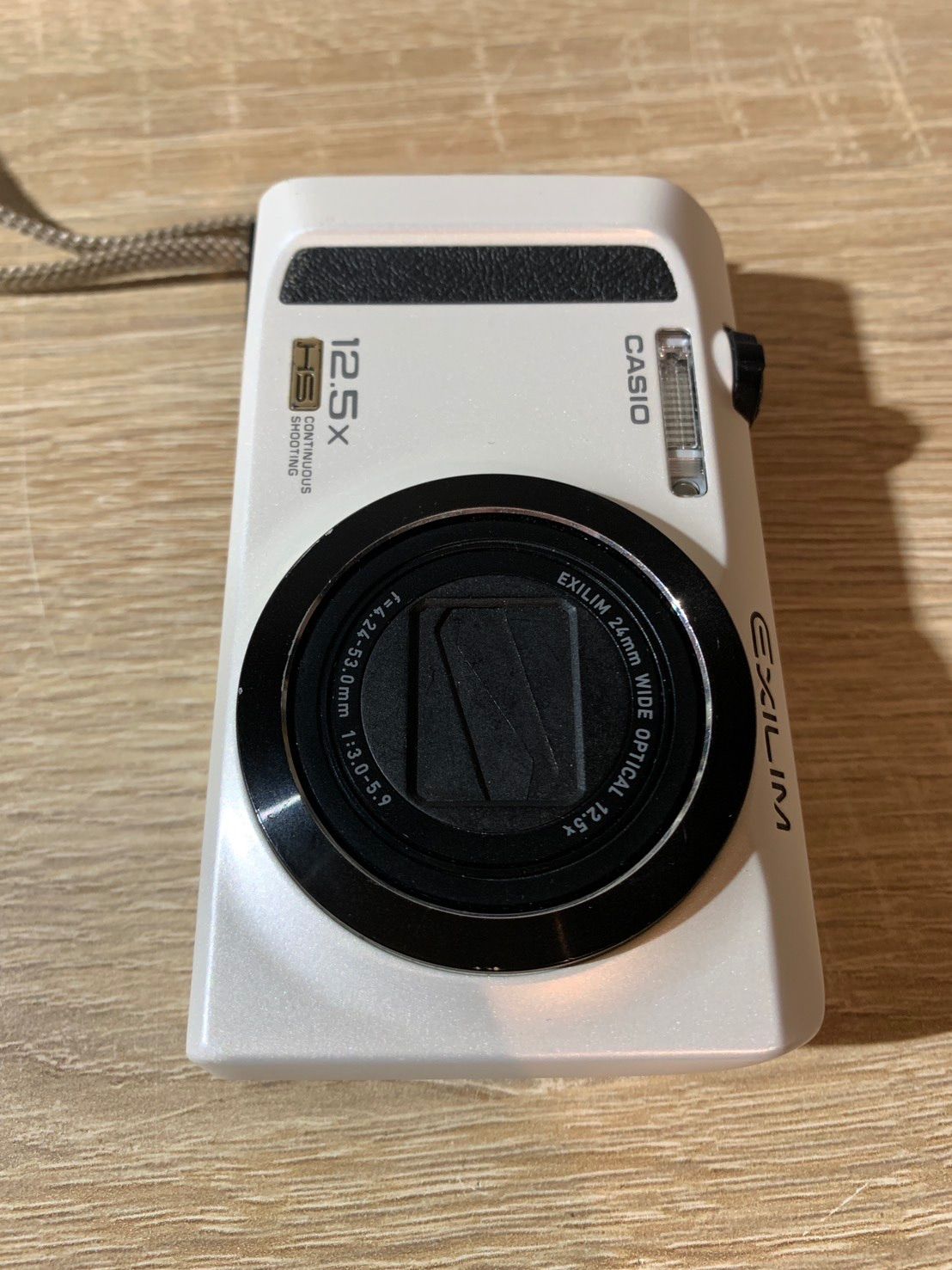 7876 Casio EXILIM EX-ZR300 ホワイト デジカメ ジャンク品 - メルカリ