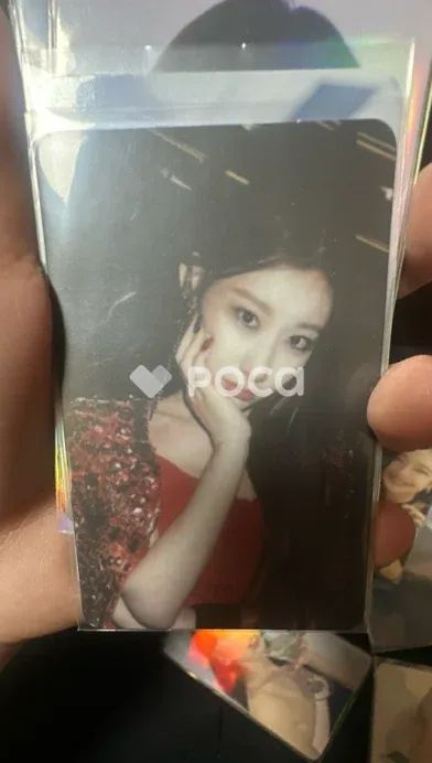 ITZY チェリョン GUESS WHO LIMITED EDITION - メルカリ