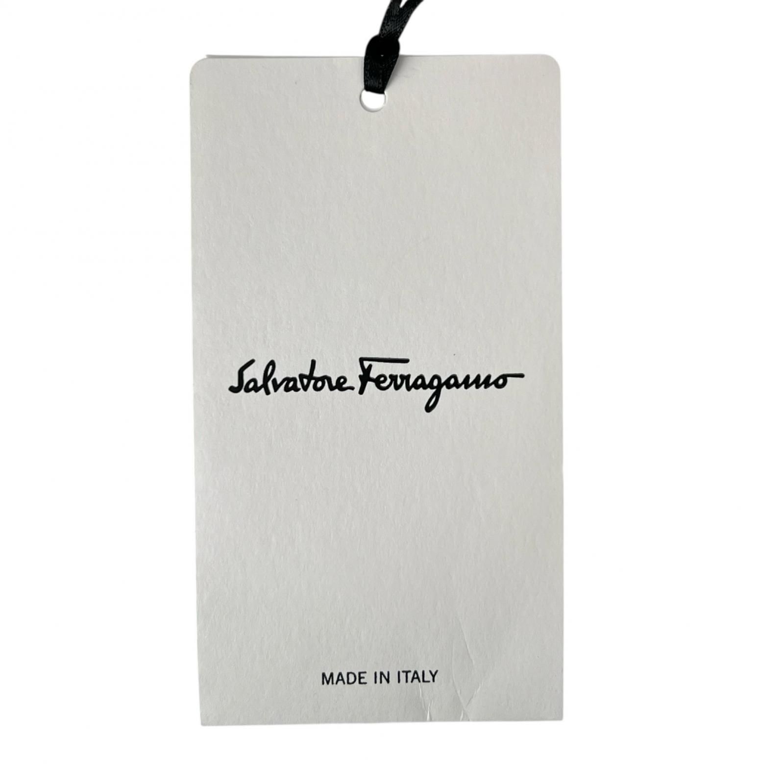 未使用品△Salvatore Ferragamo サルヴァトーレフェラガモ シルク100  