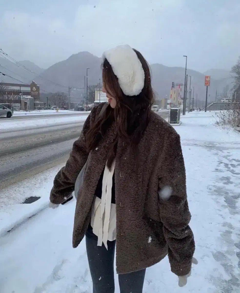 タグ新商品 TANNAT ニットファージャケット ブラウン - メルカリ